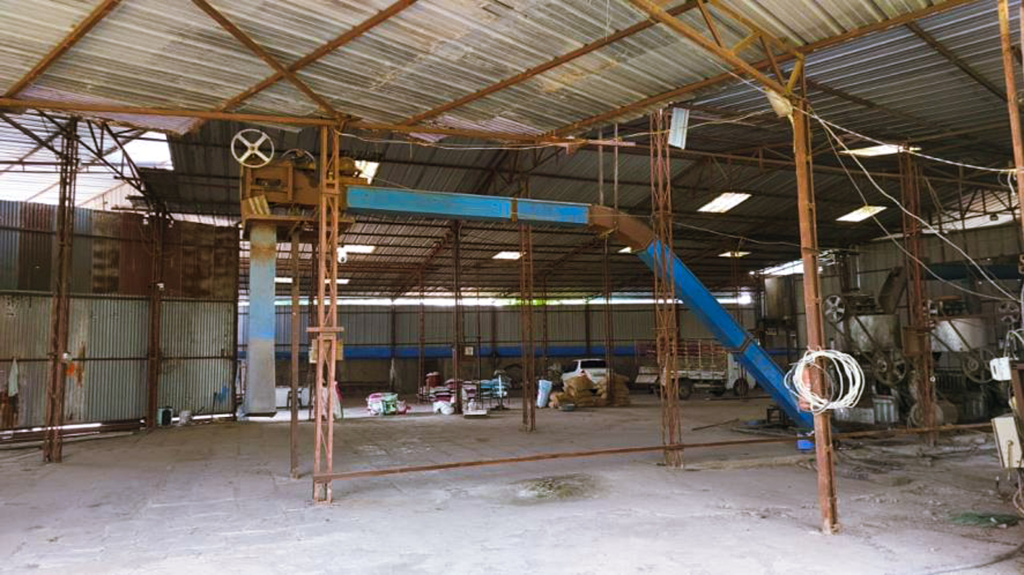 Shed with Plant and Machinery for sale in Rahata — photo 7