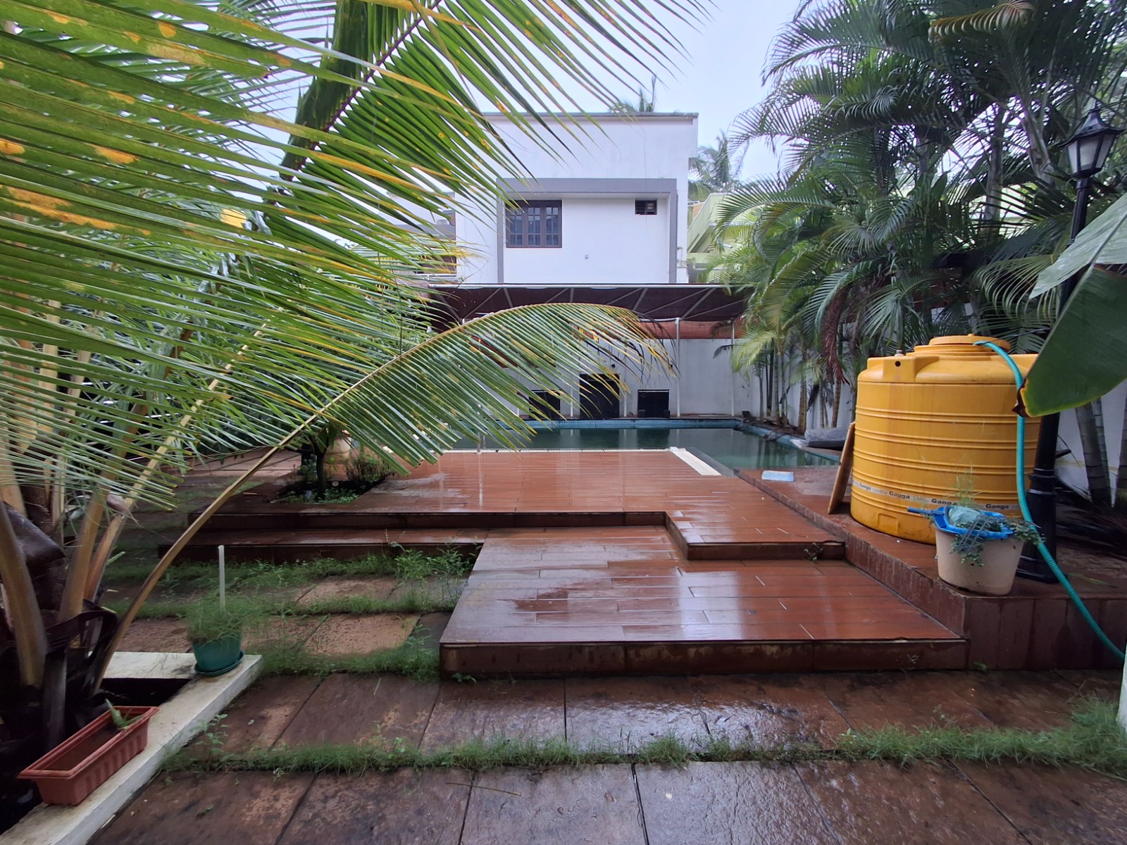 Plot for sale in Ullal