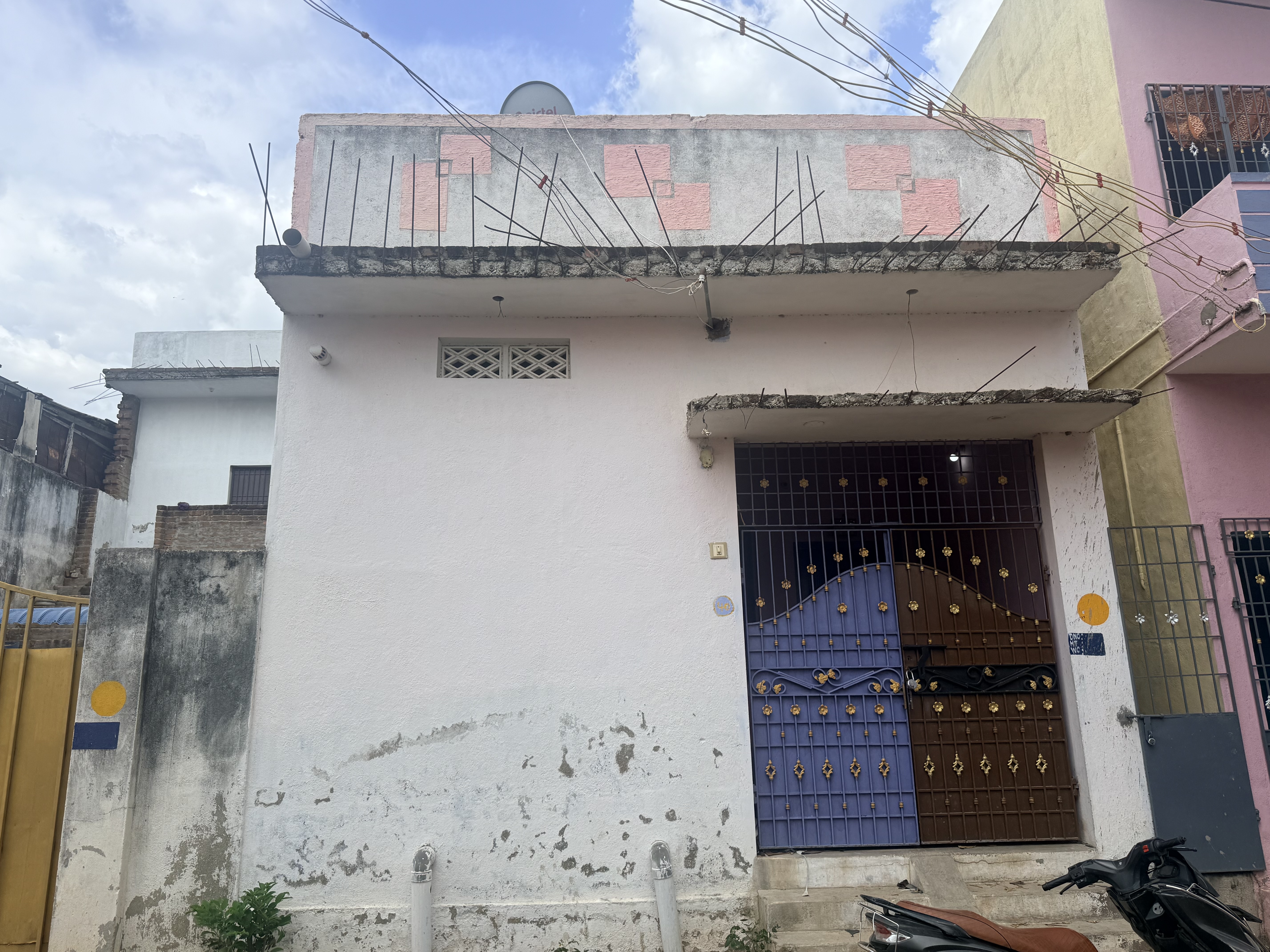 810 square feet Individual House for sale in Sathkar — photo 1