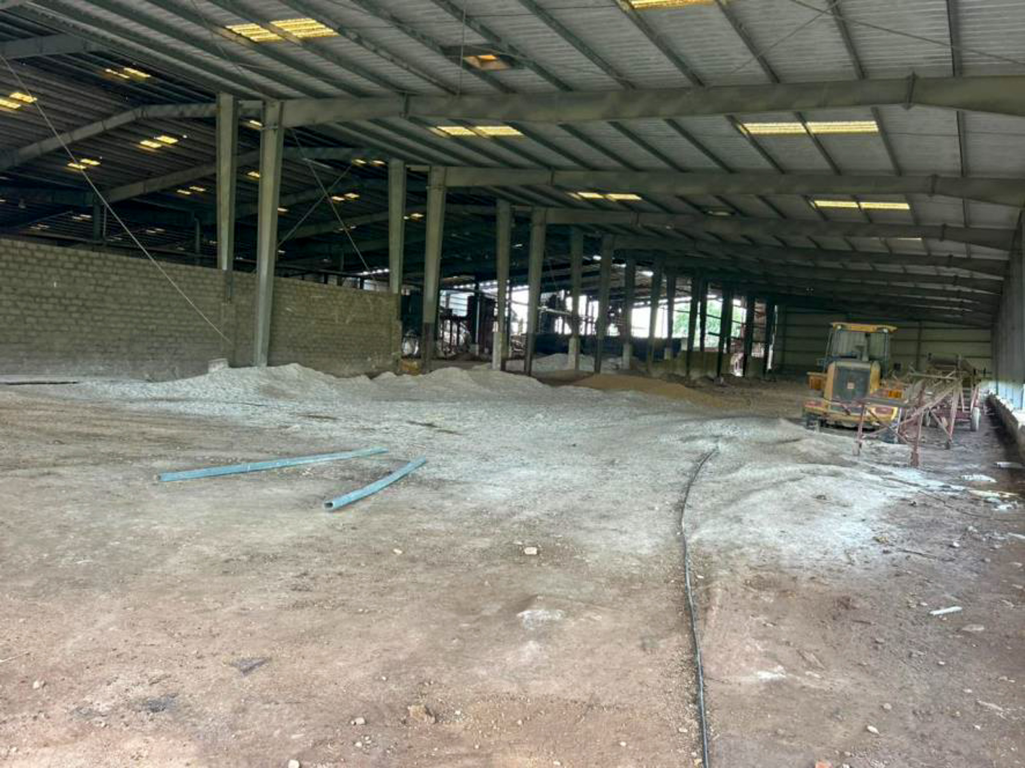 Shed with Plant and Machinery for sale in Chanukya Cement Factory — photo 3
