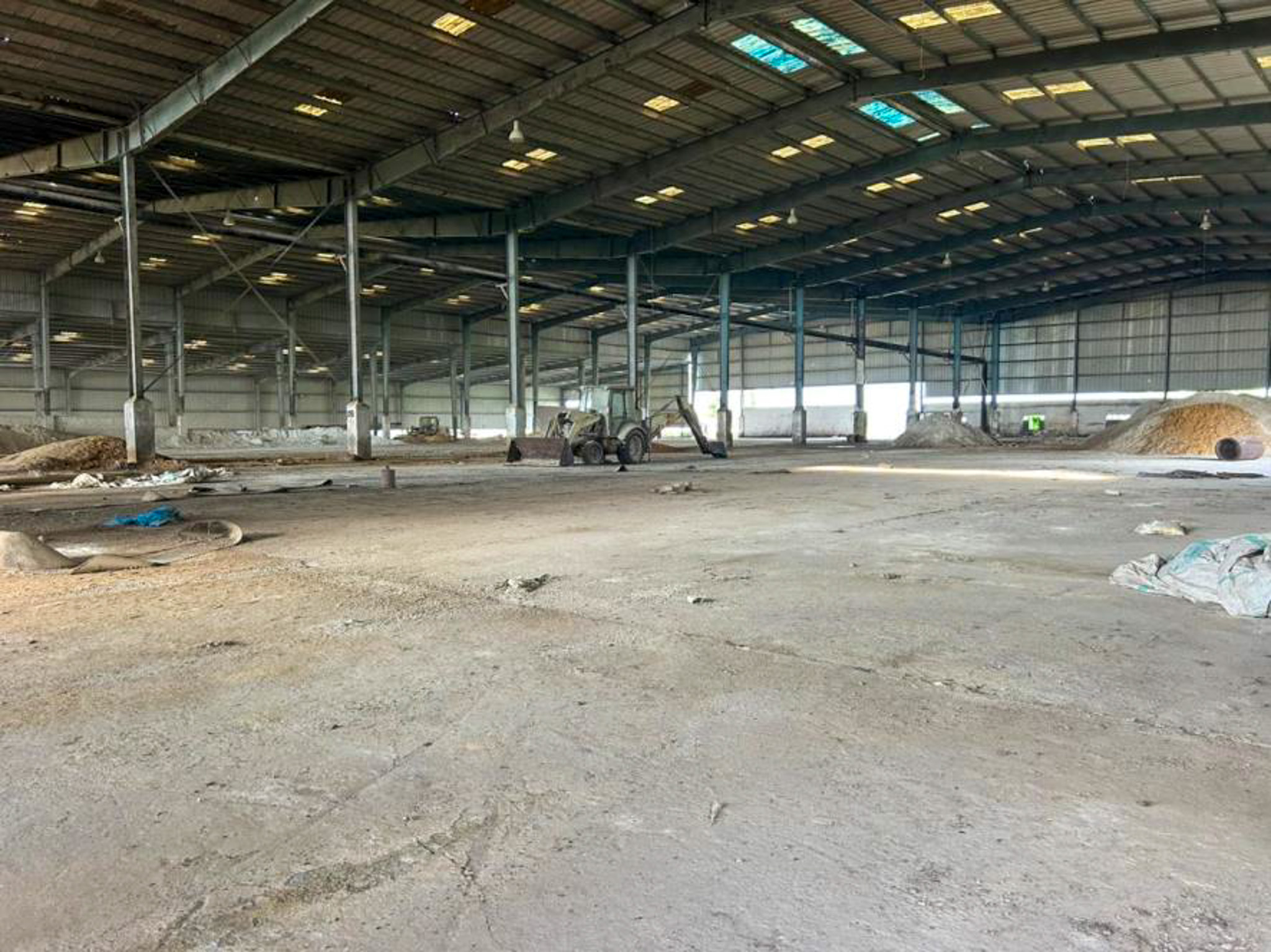 Shed with Plant and Machinery for sale in Chanukya Cement Factory — photo 17