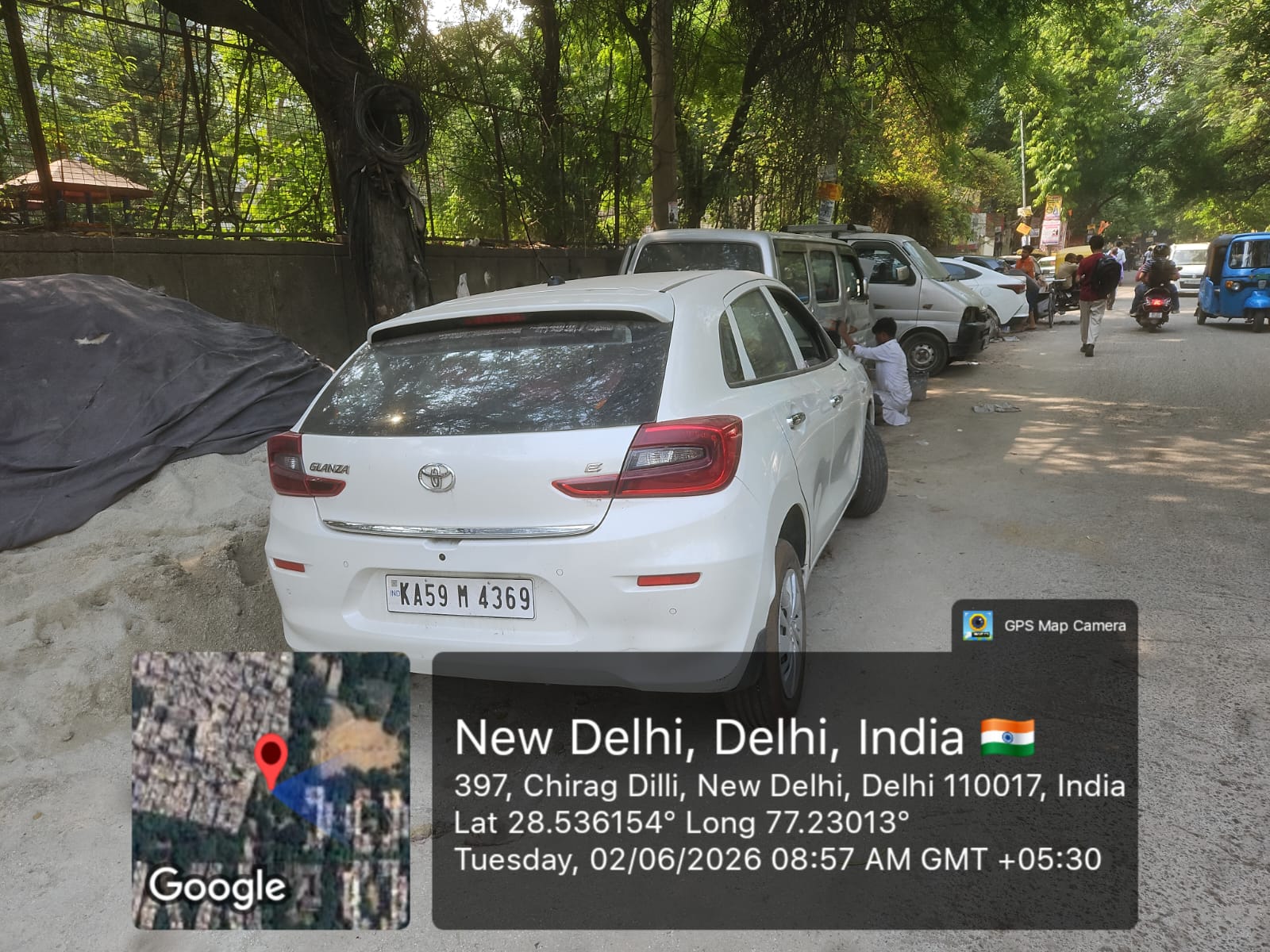2024 Toyota Camry Hybrid Sedan 11856 km 1 year for sale in GODARA YARD HARYANA Gurugram — photo 2