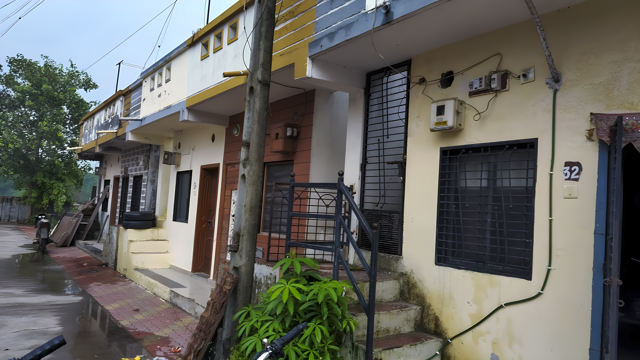 42.38 square meter Individual House for sale in Surat — photo 13