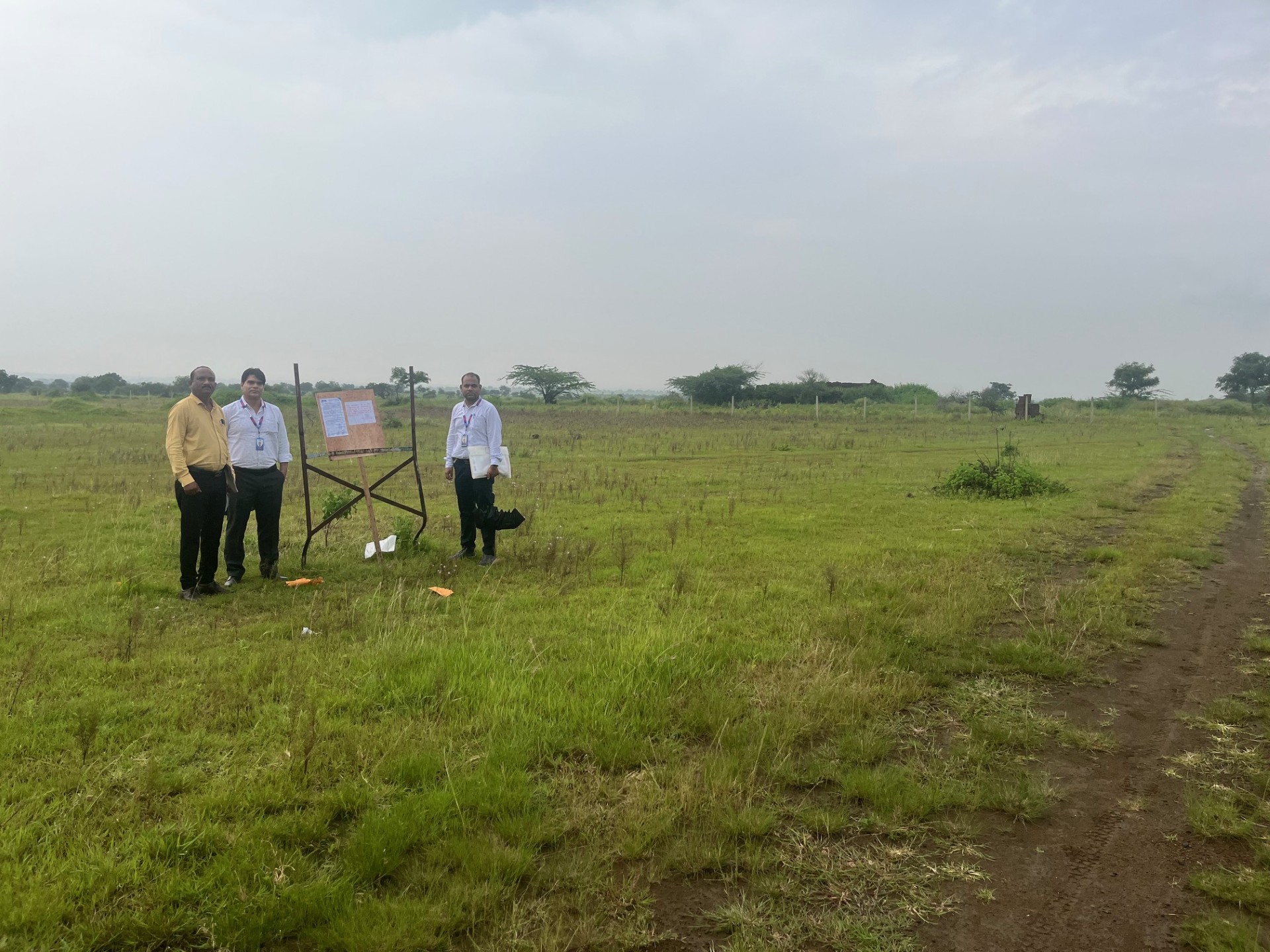 78117 square feet Plot for sale in Kharosa, Behind unit of M/s Arpana Flour Mills Pvt. Ltd. Nilanga — photo 2
