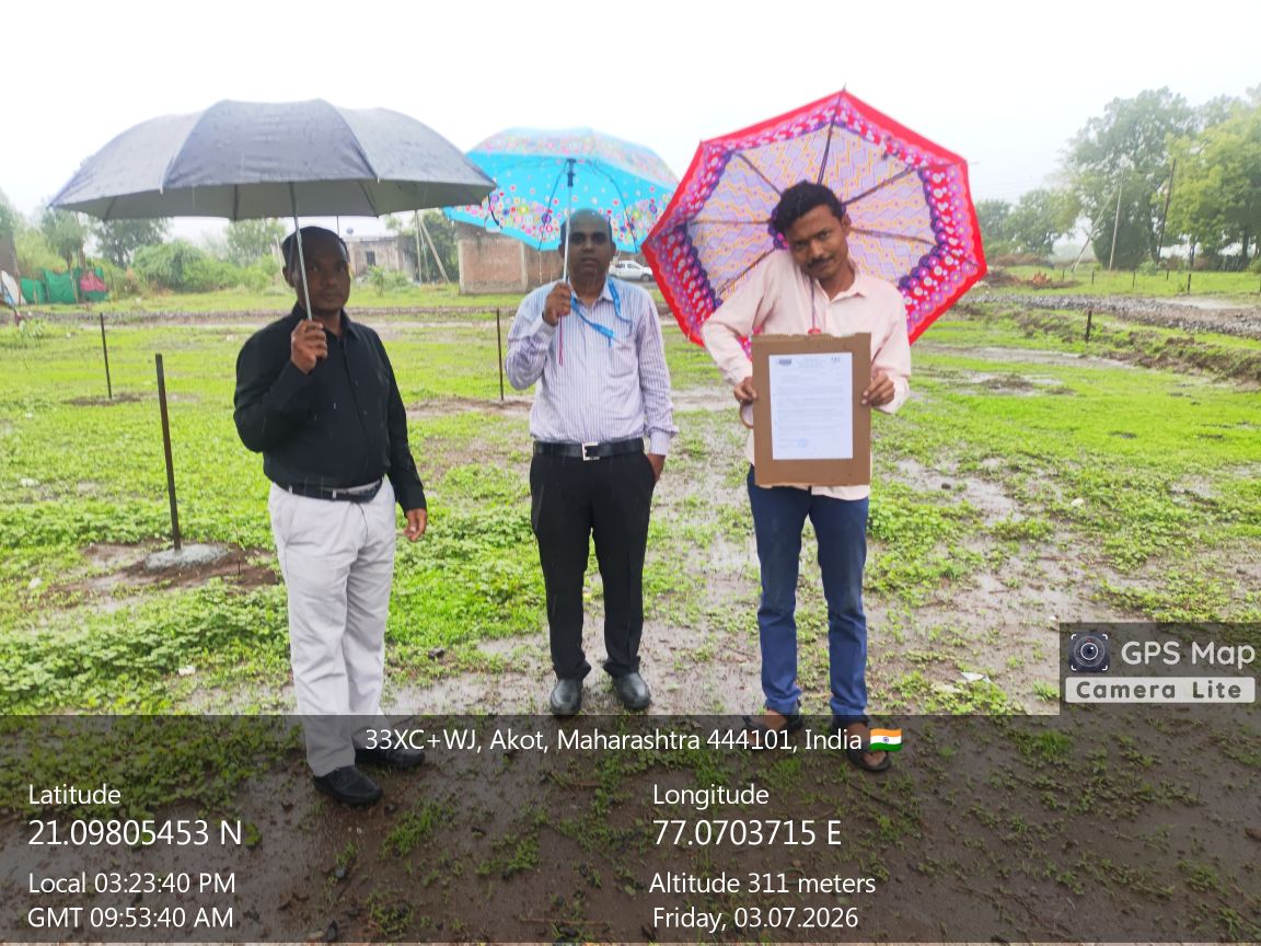 983.33 square feet Plot for sale in Akot