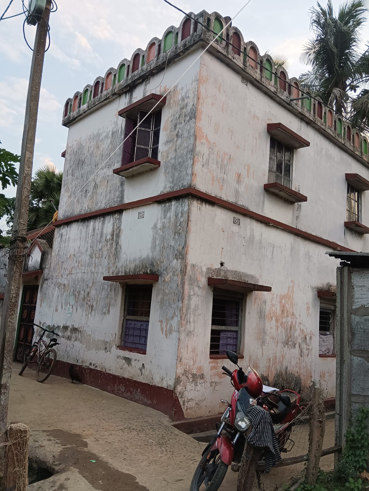 Individual House for sale in VILL BANDUTIA PO : IRKONA,PS GALSI ,DIST PURBA BARDHAMAN, PINCODE 713428 Burdwan