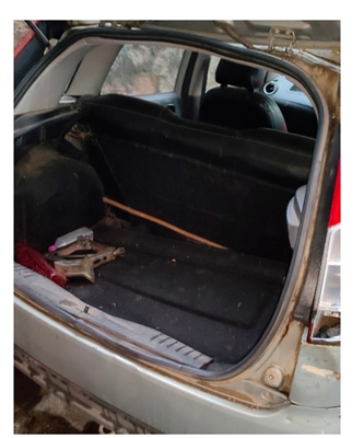 2014 Ford Figo Titanium 1.2 Ti-VCT Hatchback 120000 km 12 years for sale in UCO BANK, ZONAL OFFICE Hyderabad — photo 6