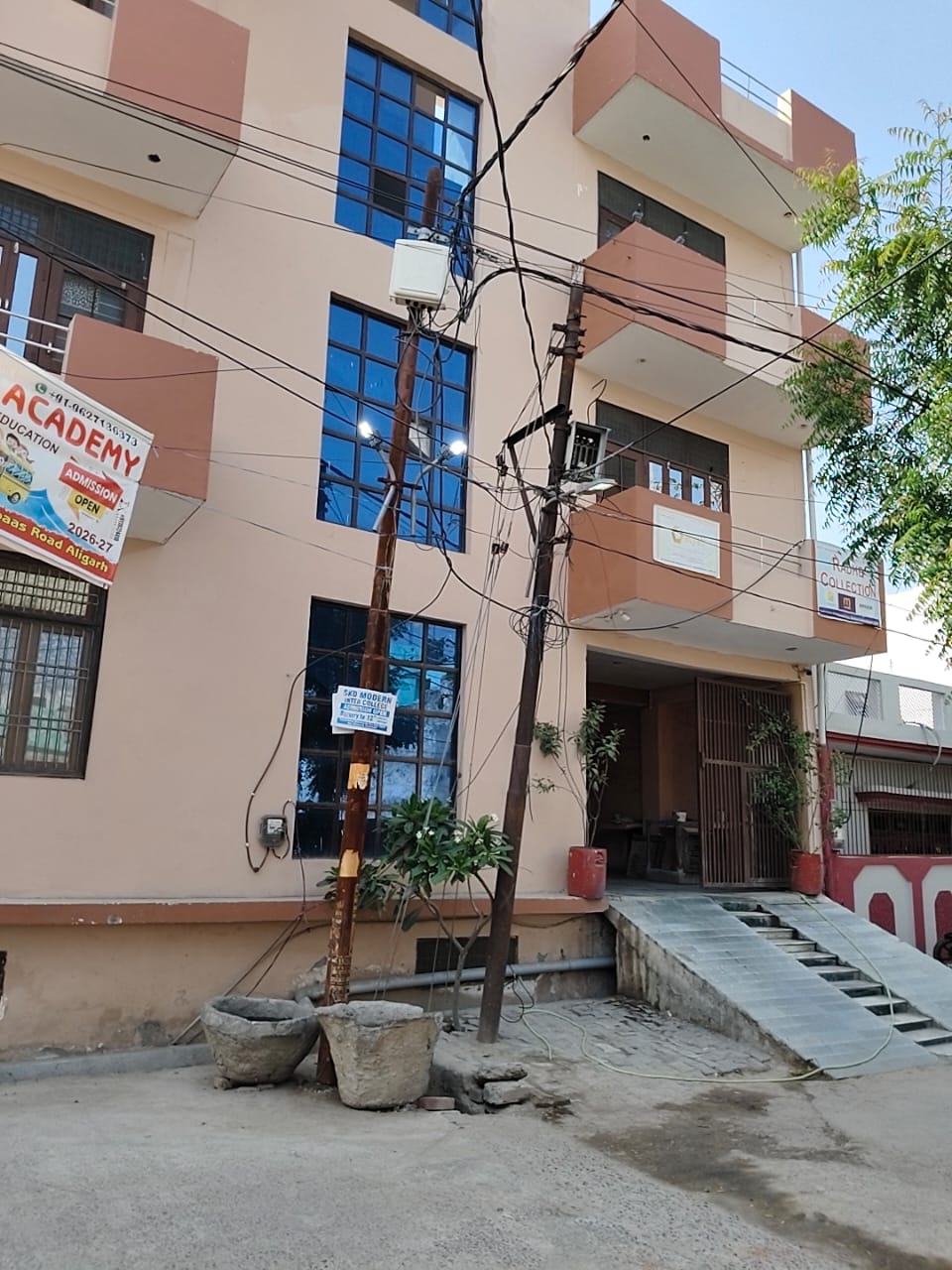 354.27 square meter Individual House for sale in Aligarh — photo 1