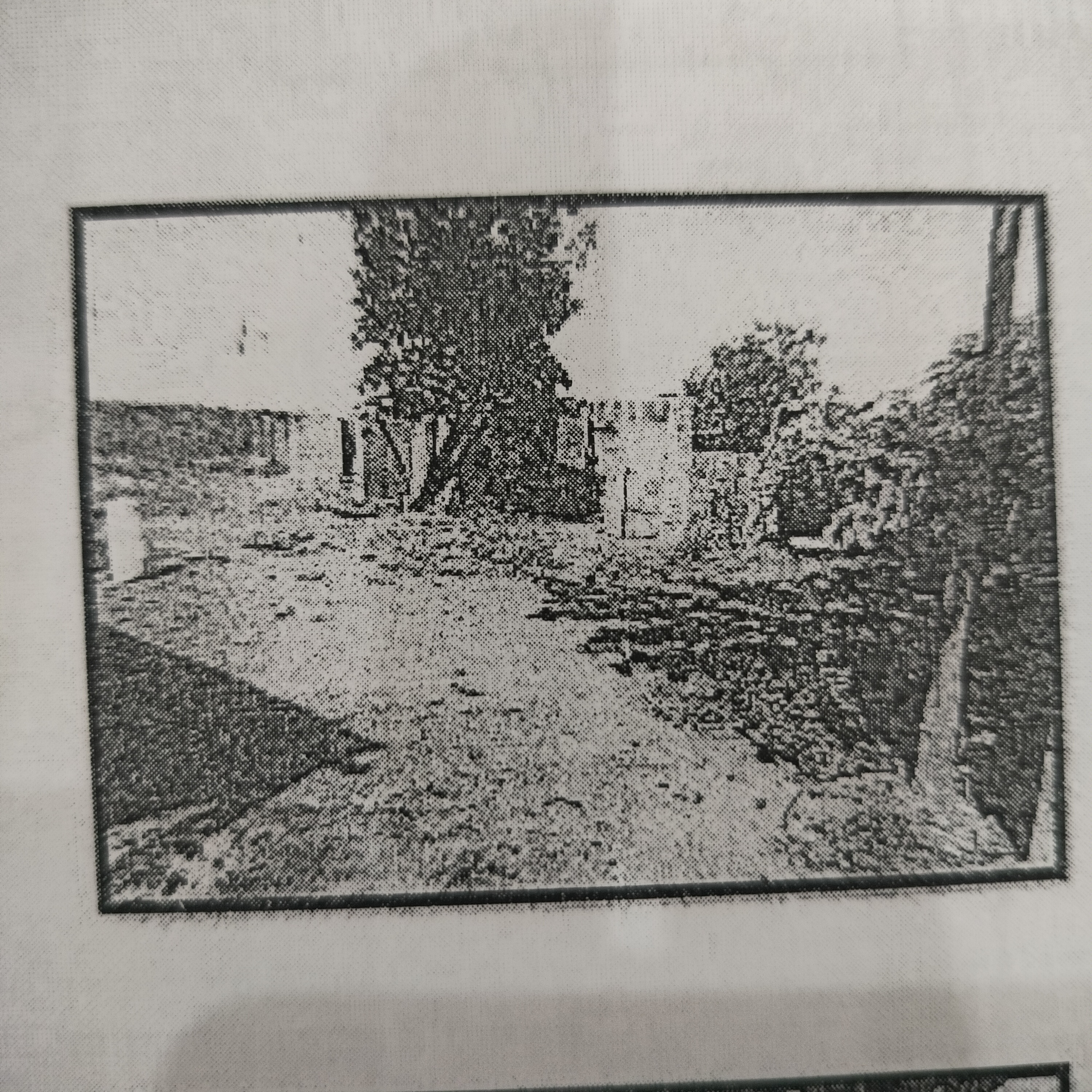 92.93 square meter Plot for sale in Kannad