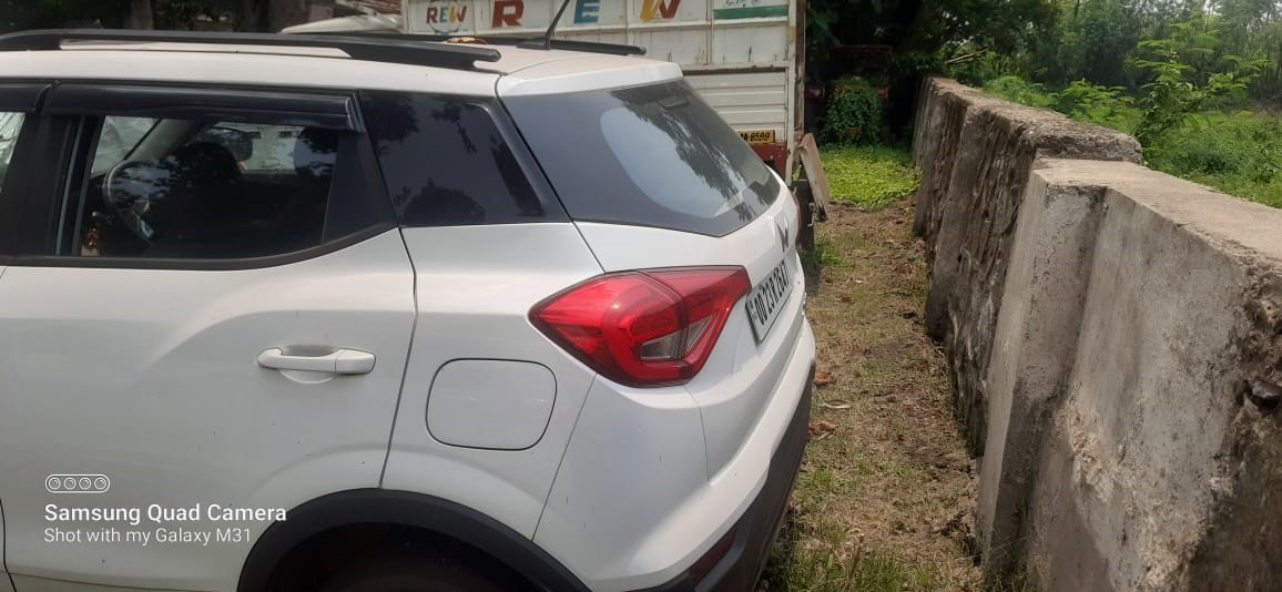 2024 Mahindra XUV400 EC Pro SUV 28000 km 2 years for sale in SBI RASMEC, ROURKELA Rourkela — photo 3