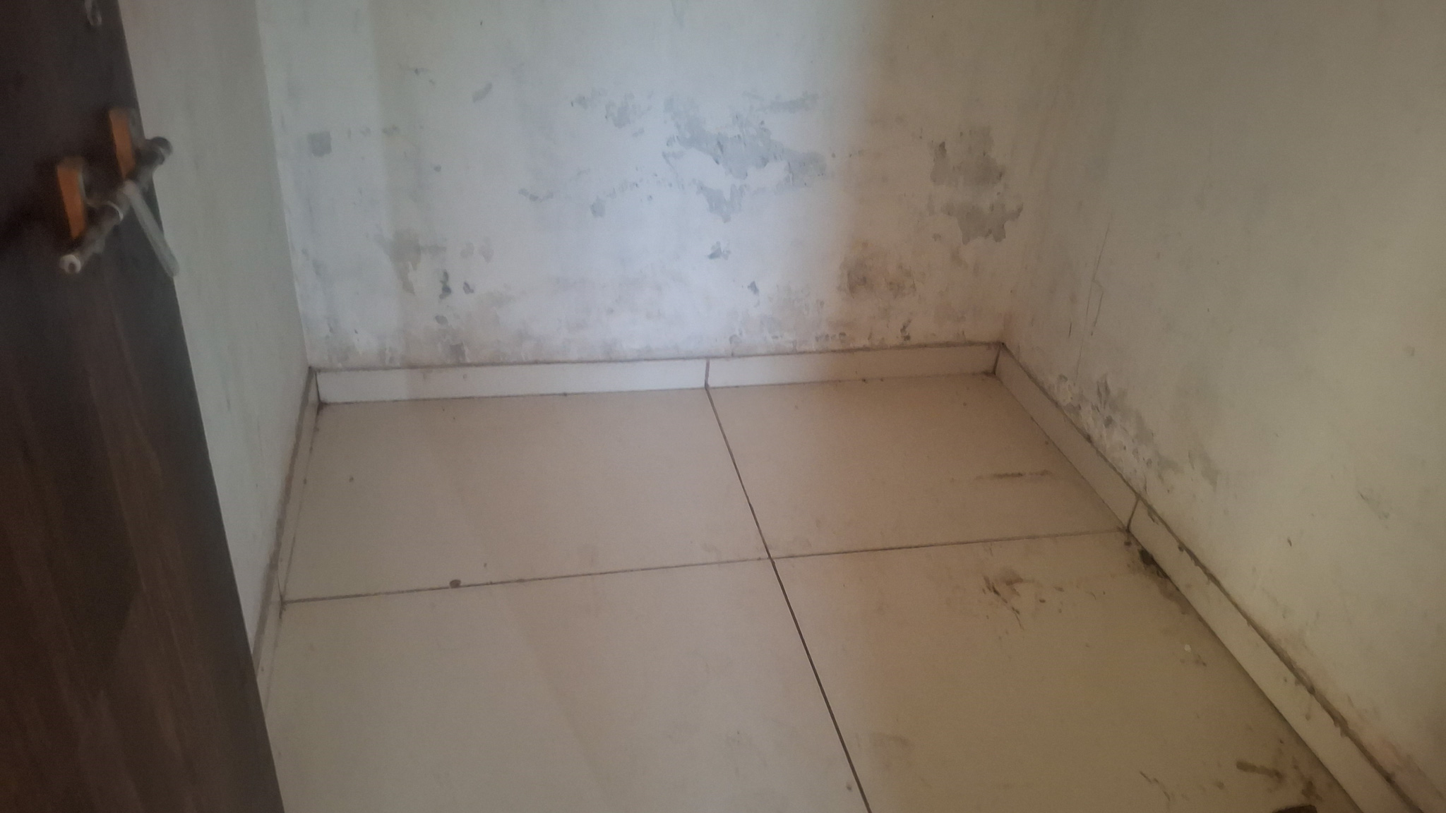 944 square feet Flat for sale in gorwa Vadodara — photo 10