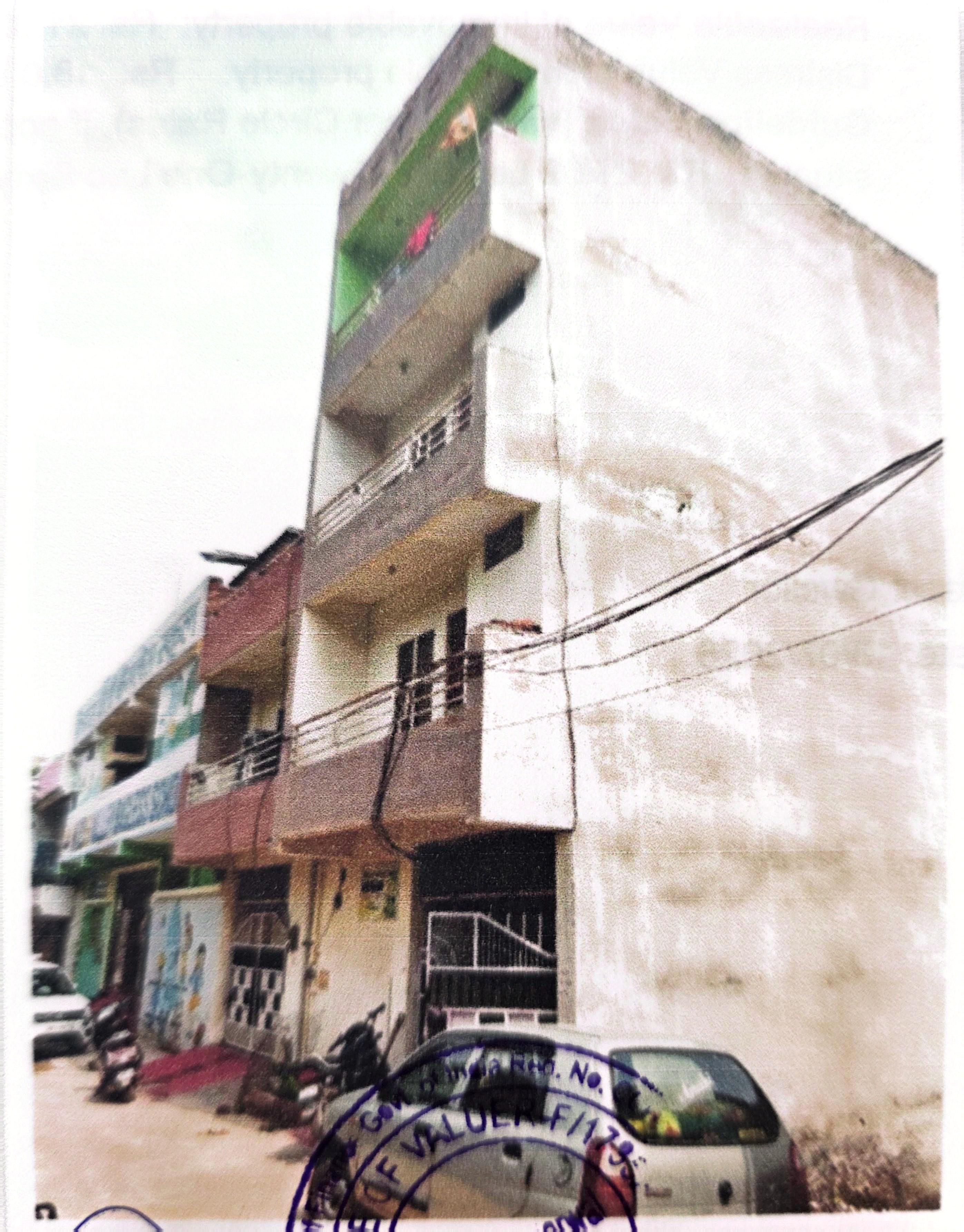900 square feet Flat for sale in Gwalior — photo 3