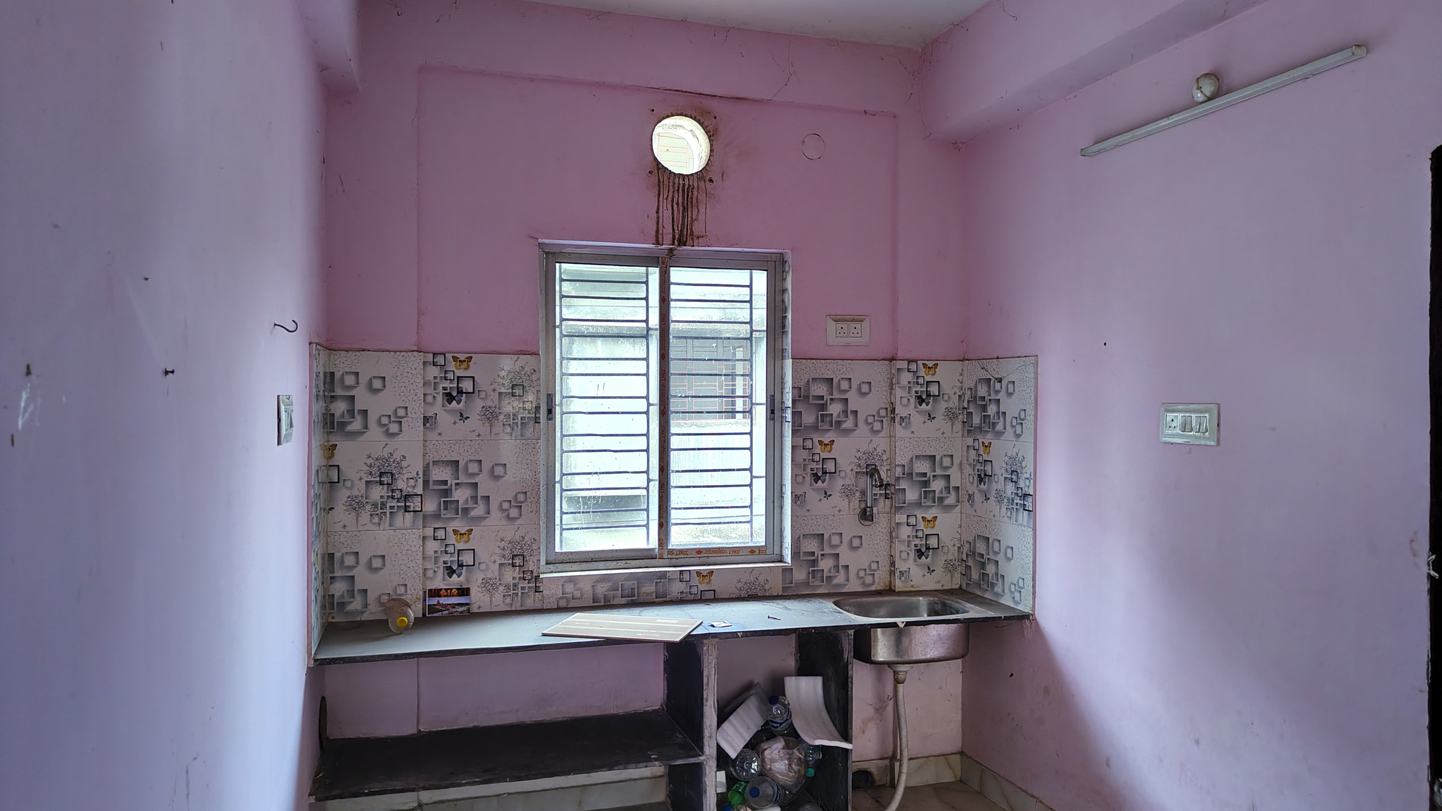 500 square feet Flat for sale in , Laskarpur Road, Kamdahari Kolkata — photo 1