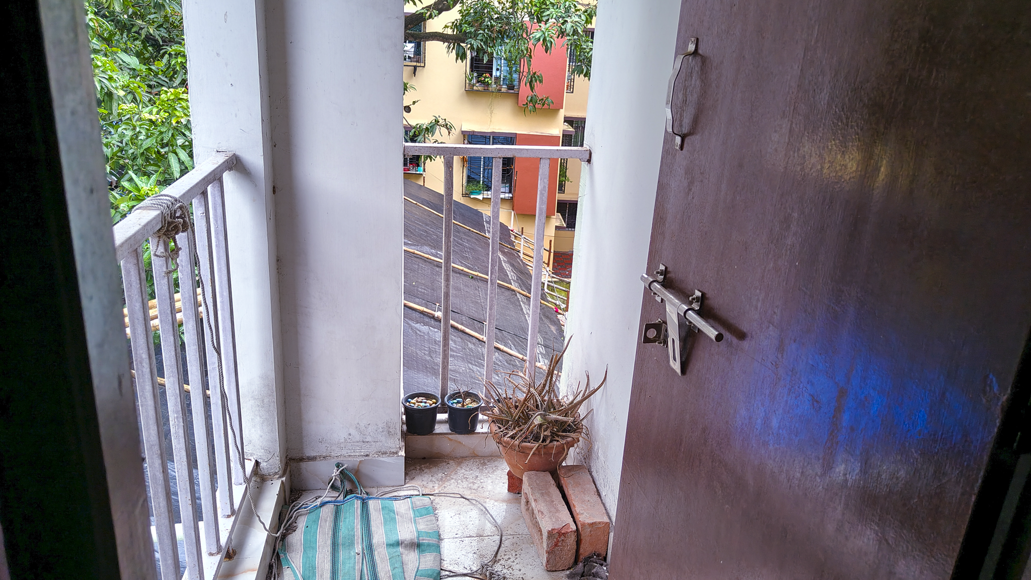 500 square feet Flat for sale in , Laskarpur Road, Kamdahari Kolkata — photo 9