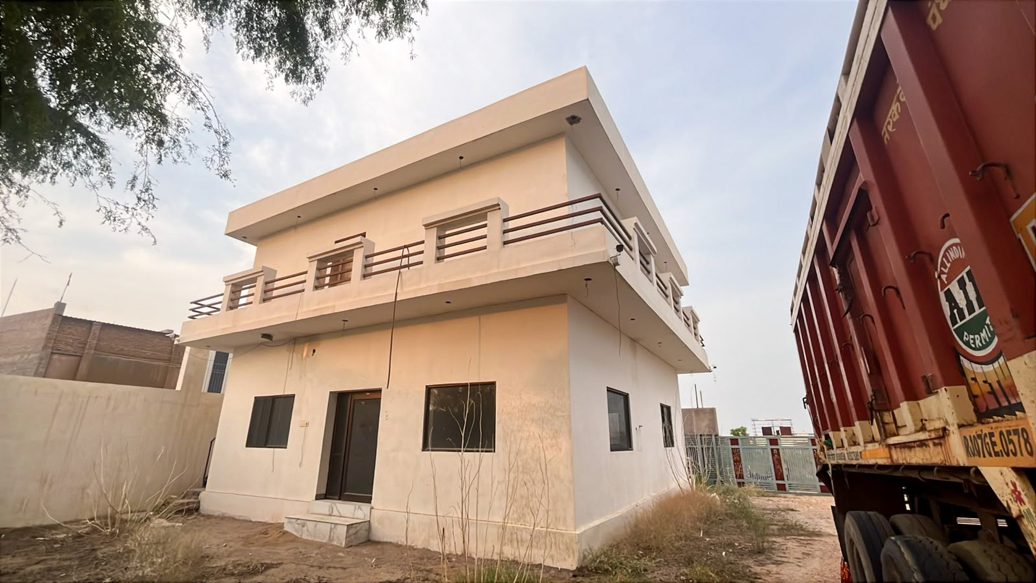 2500 square meter Industrial Plot with Factory Building for sale in KHARA Khara Industrial Area — photo 14