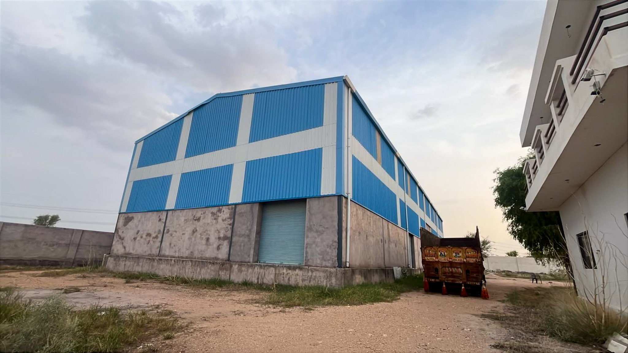 2500 square meter Industrial Plot with Factory Building for sale in KHARA Khara Industrial Area — photo 19