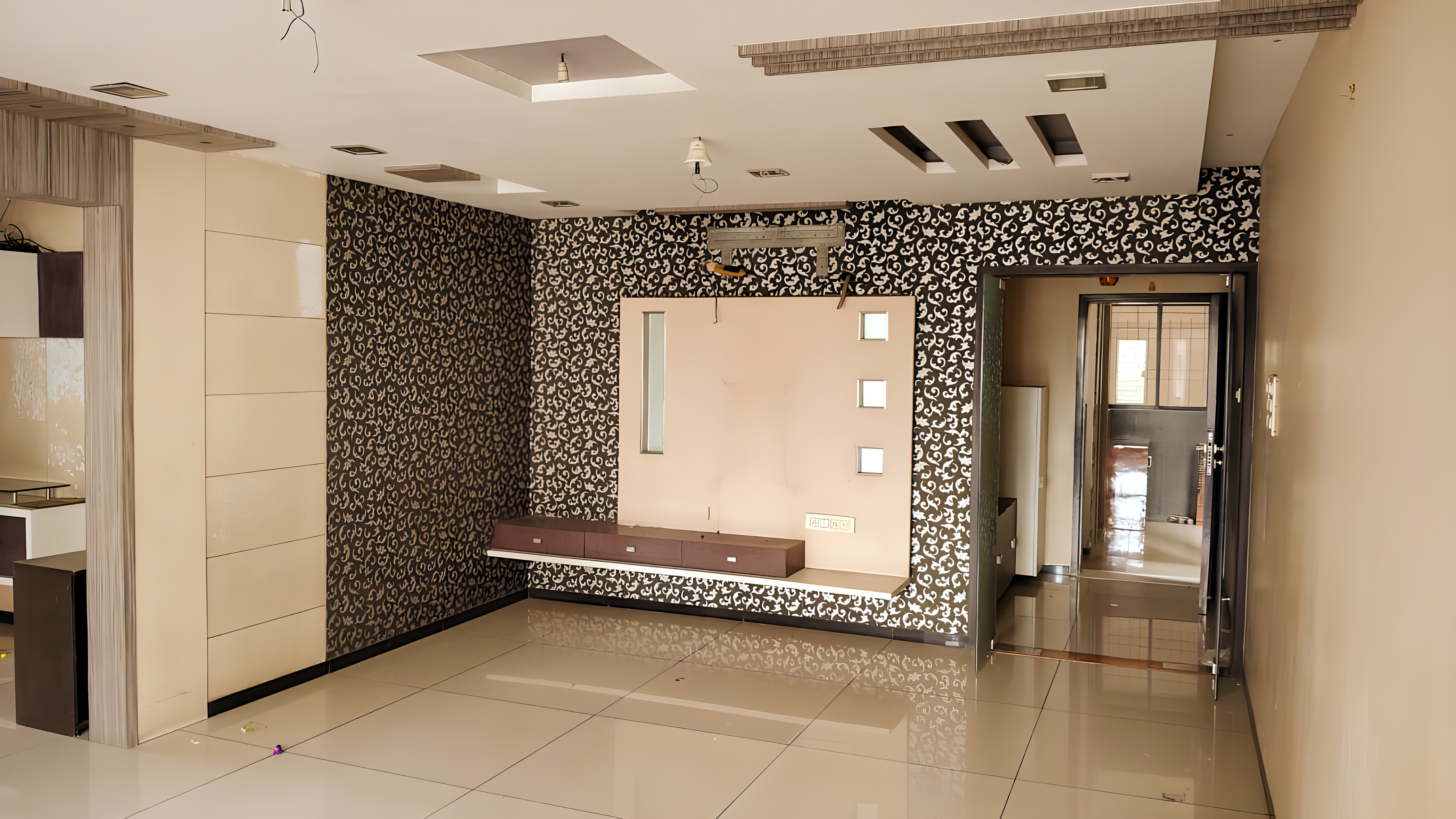1833 square feet Flat for sale in Surat — photo 2