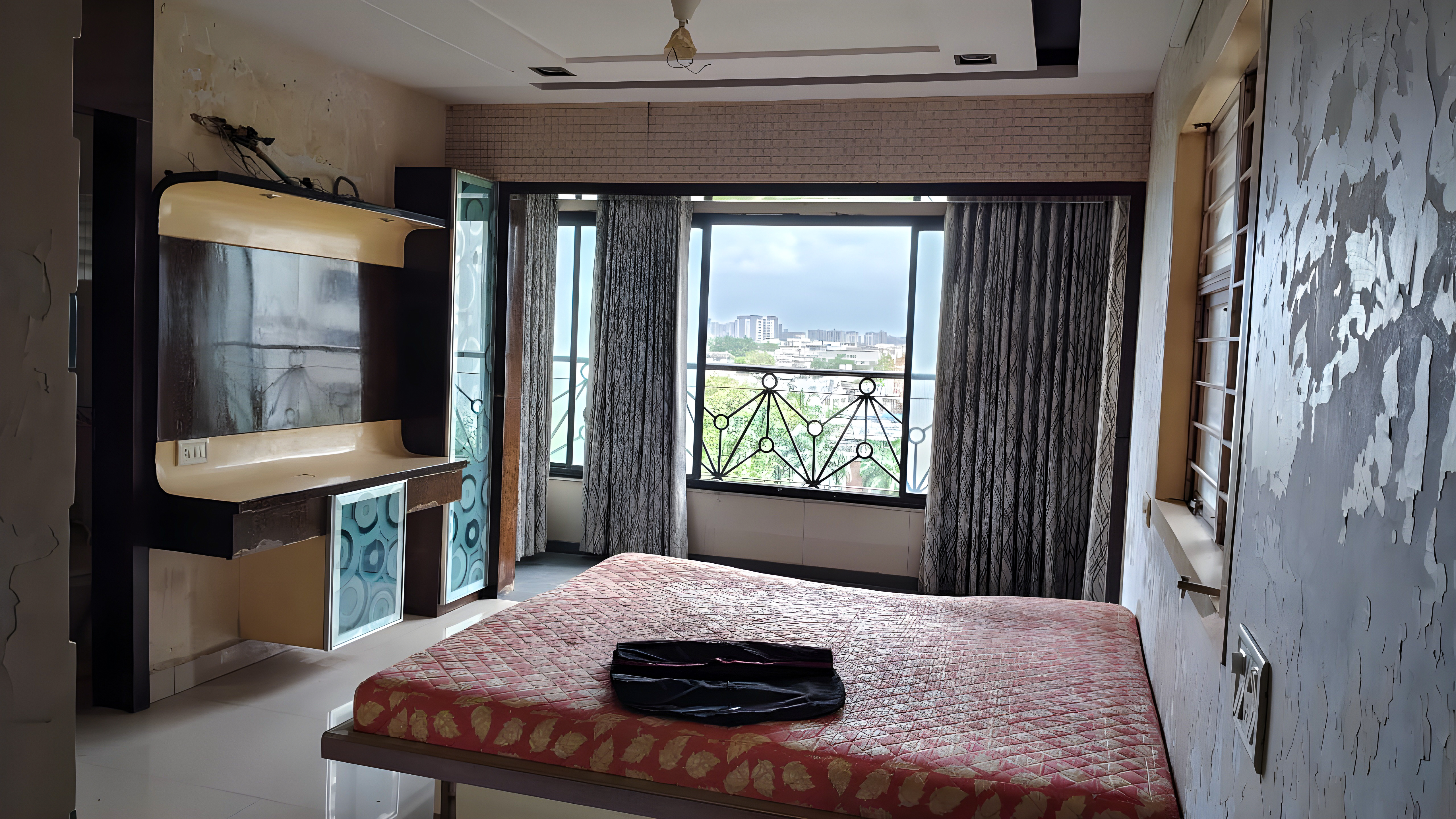 1833 square feet Flat for sale in Surat — photo 7