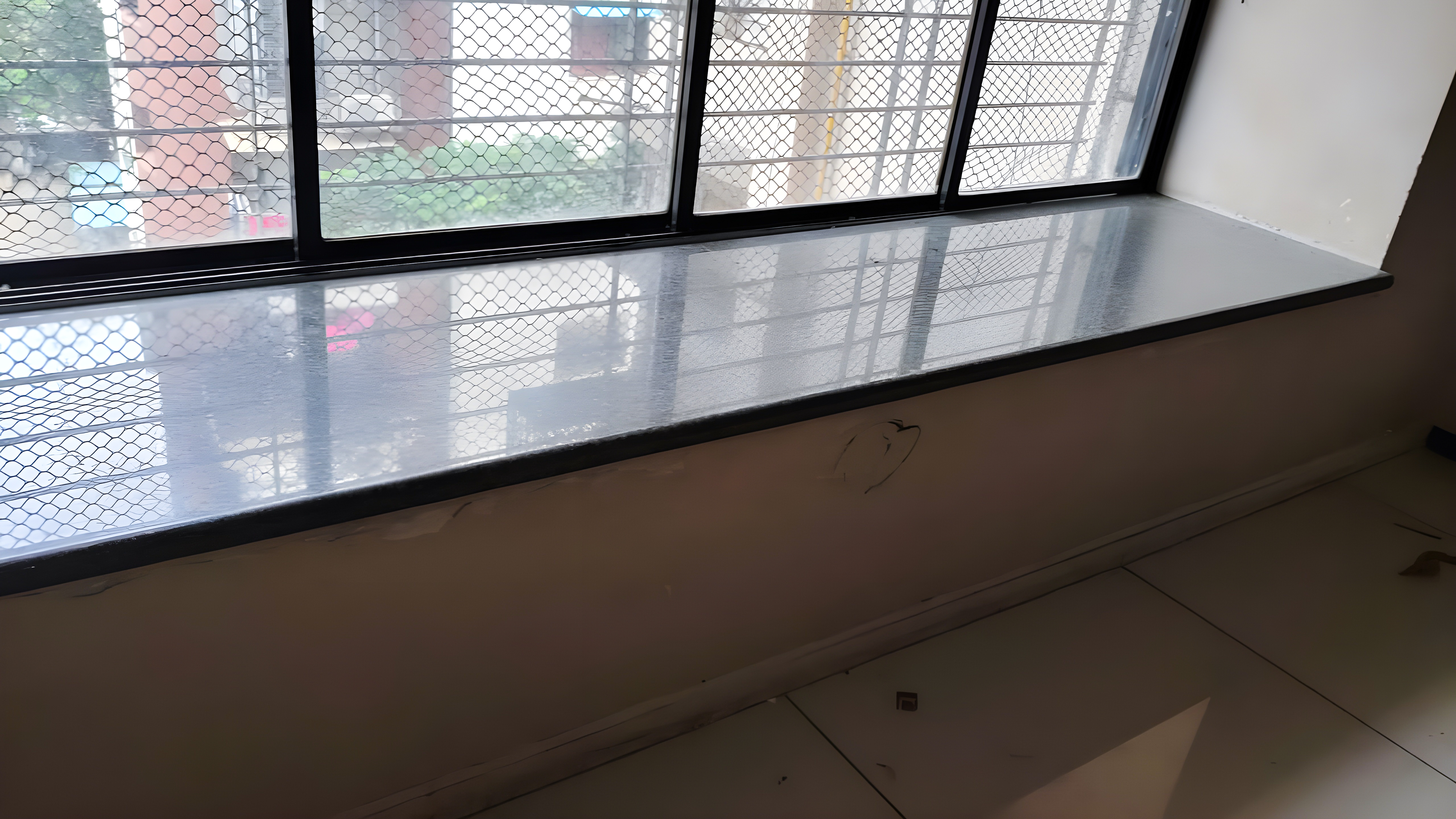 1833 square feet Flat for sale in Surat — photo 14