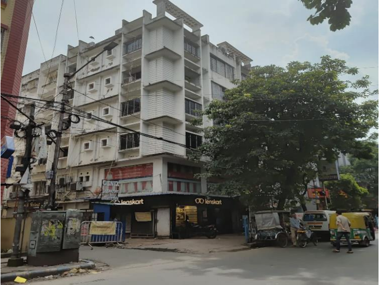 1350 square feet Flat for sale in Kolkata — photo 1