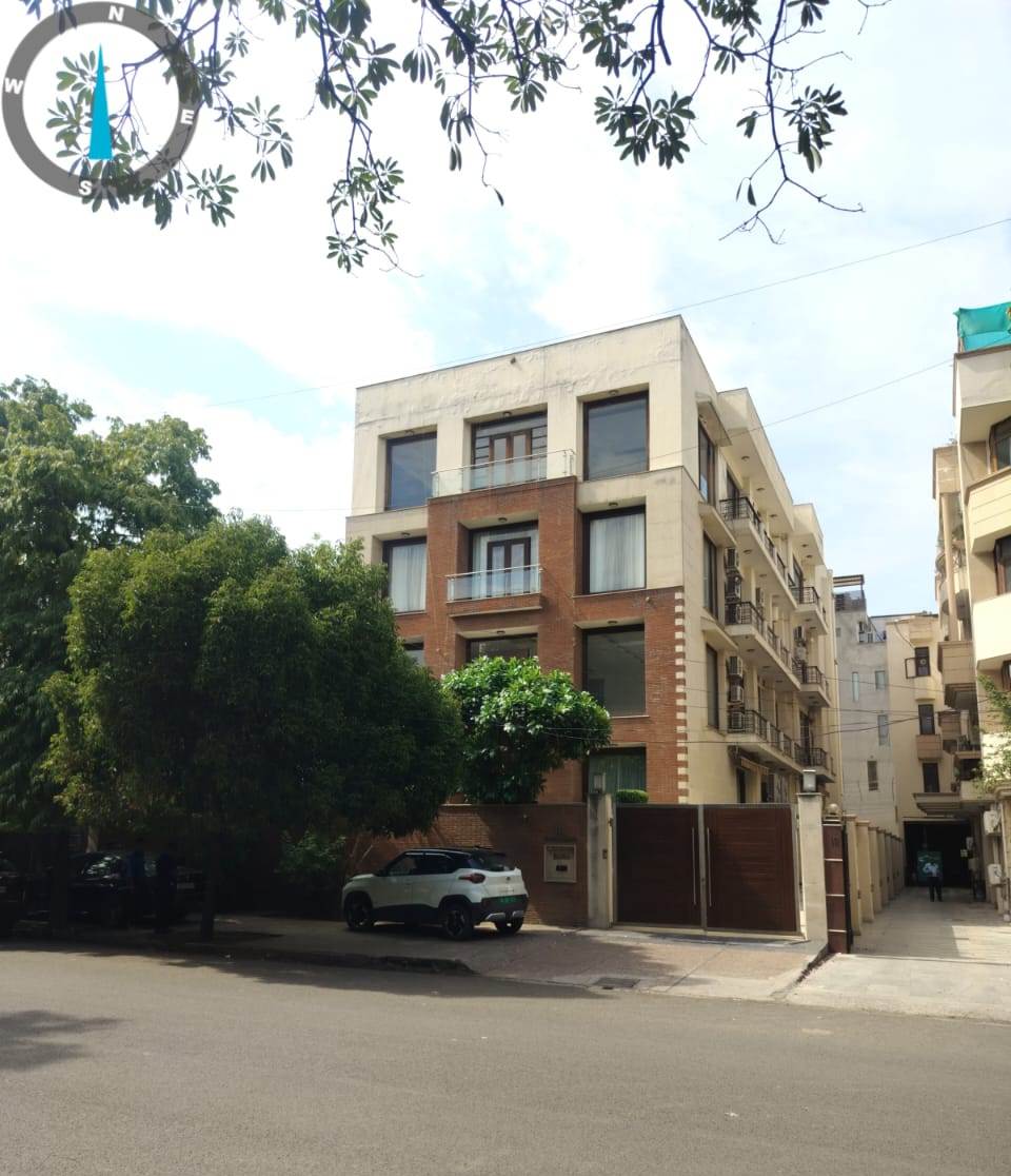 3859.41 square feet Flat for sale in New Delhi — photo 1