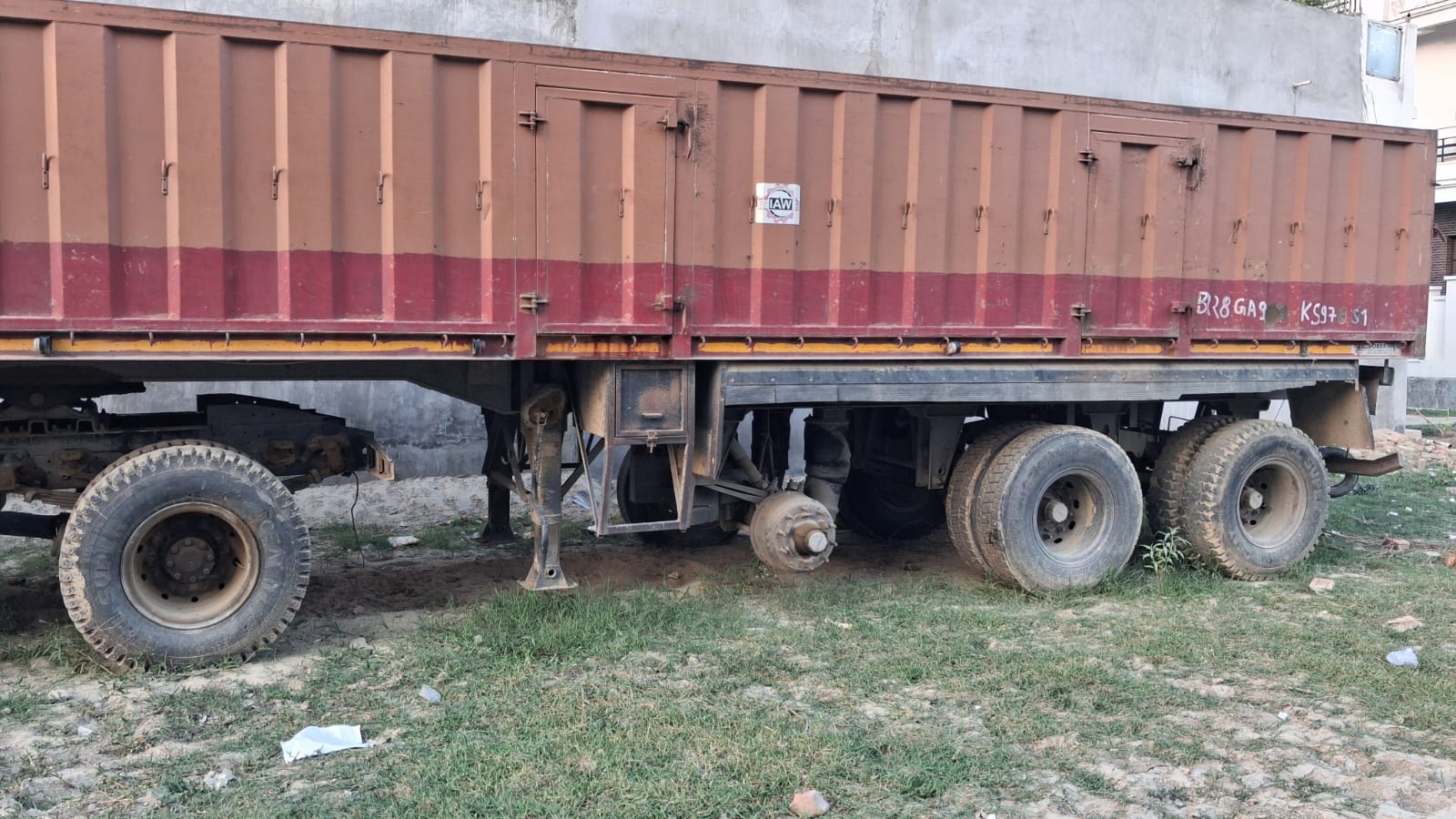 MAHINDRA & MAHINDRA BLAZO TRUCK RC NO.BR28GA9340 for sale in Gorakhpur — photo 2
