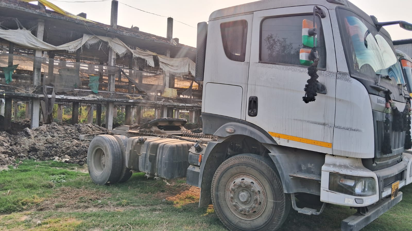 TRUCK WITHOUT TRAILER MAHINDRA BLAZO55TR BS6 36 CLCB RC NO.BR28GB2608 for sale in Gorakhpur — photo 3