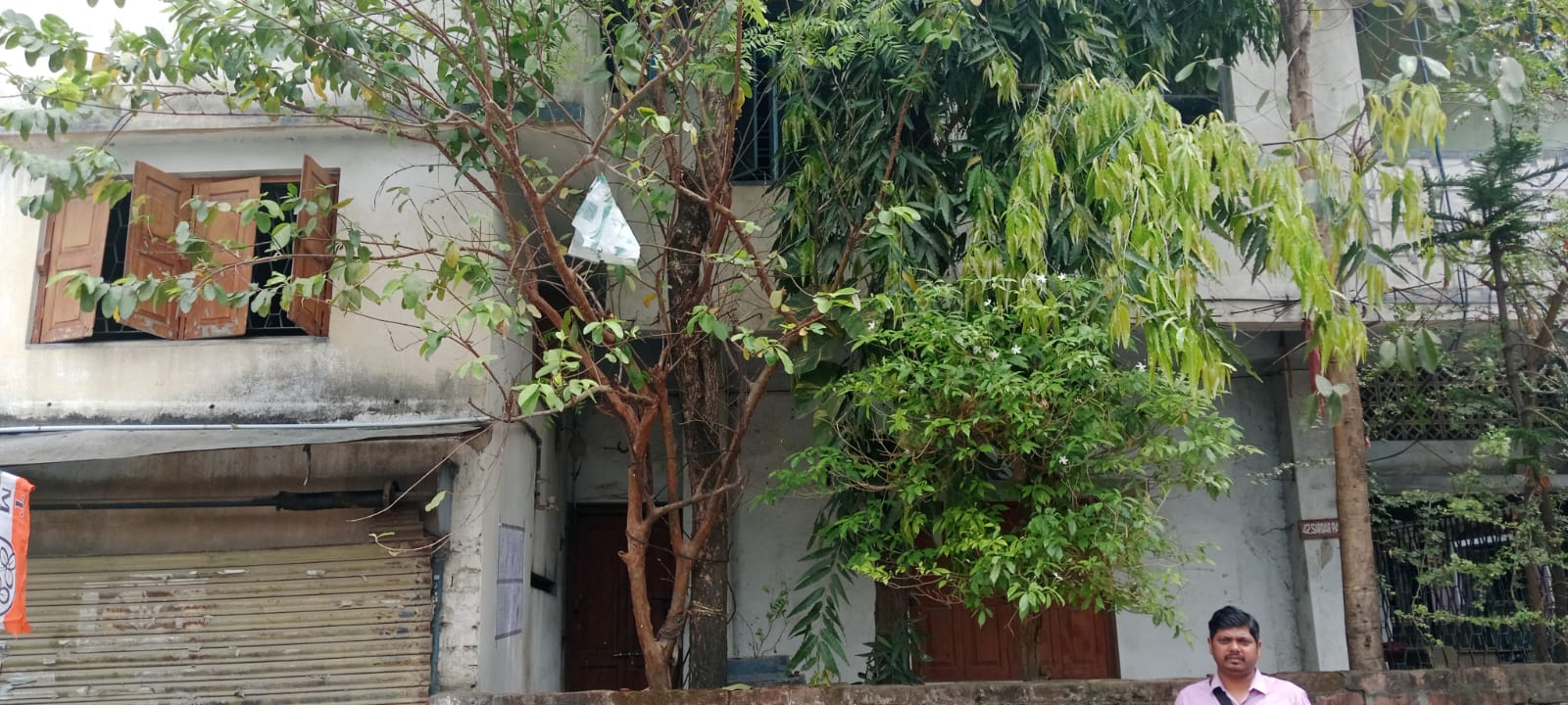 2500 square feet Individual House for sale in Kolkata — photo 1