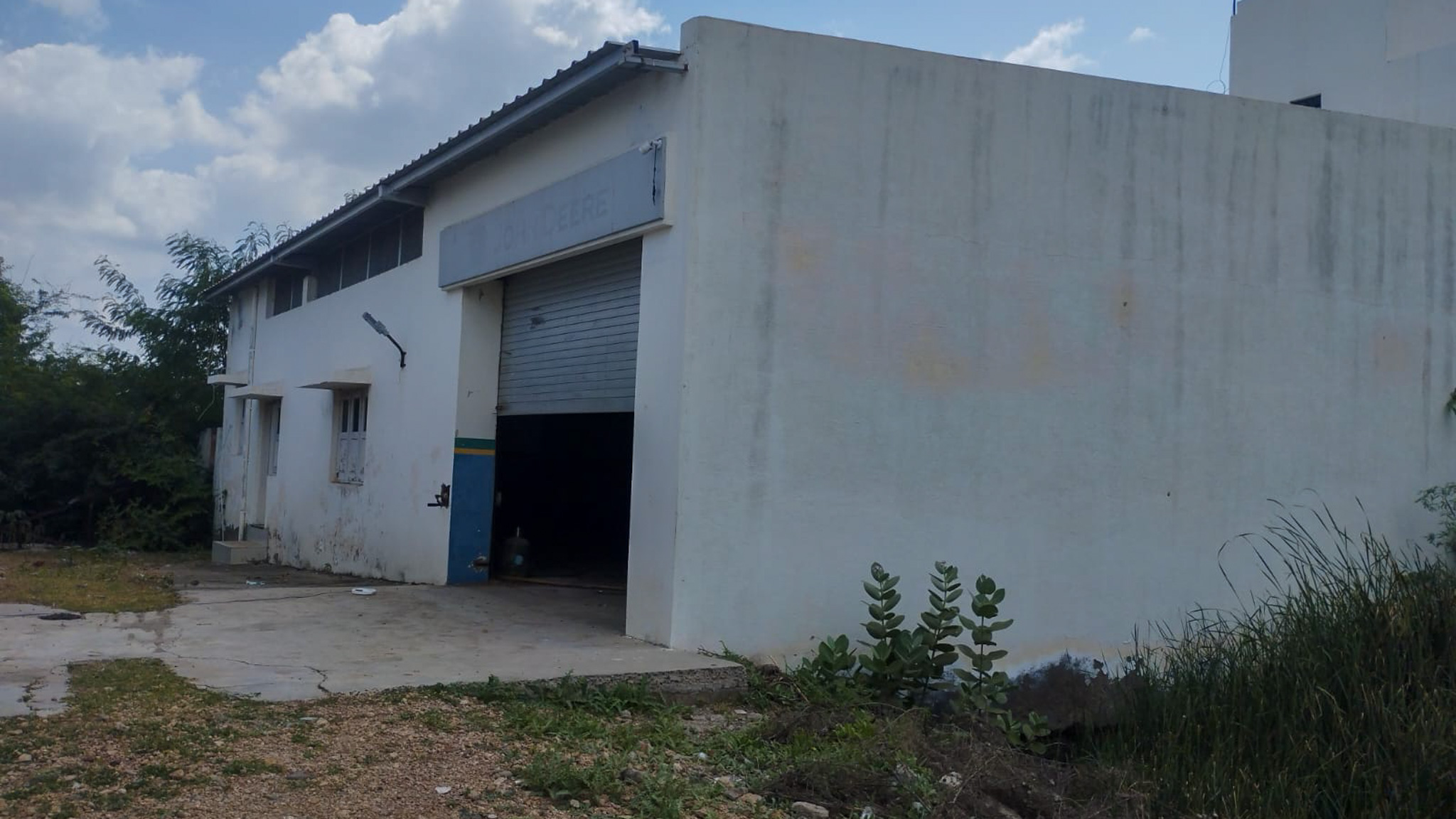 Shops for sale in DUDHREJ ROAD SURENDRANAGAR DHRANGANDHRA HIGHWAY Surendranagar — photo 6
