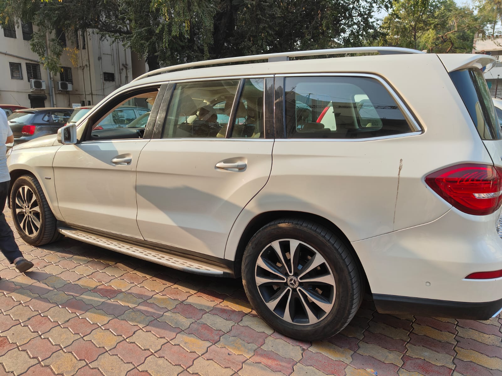 SUV CAR Mercedes benz india pvt ltd for sale in PUNE Pune — photo 2