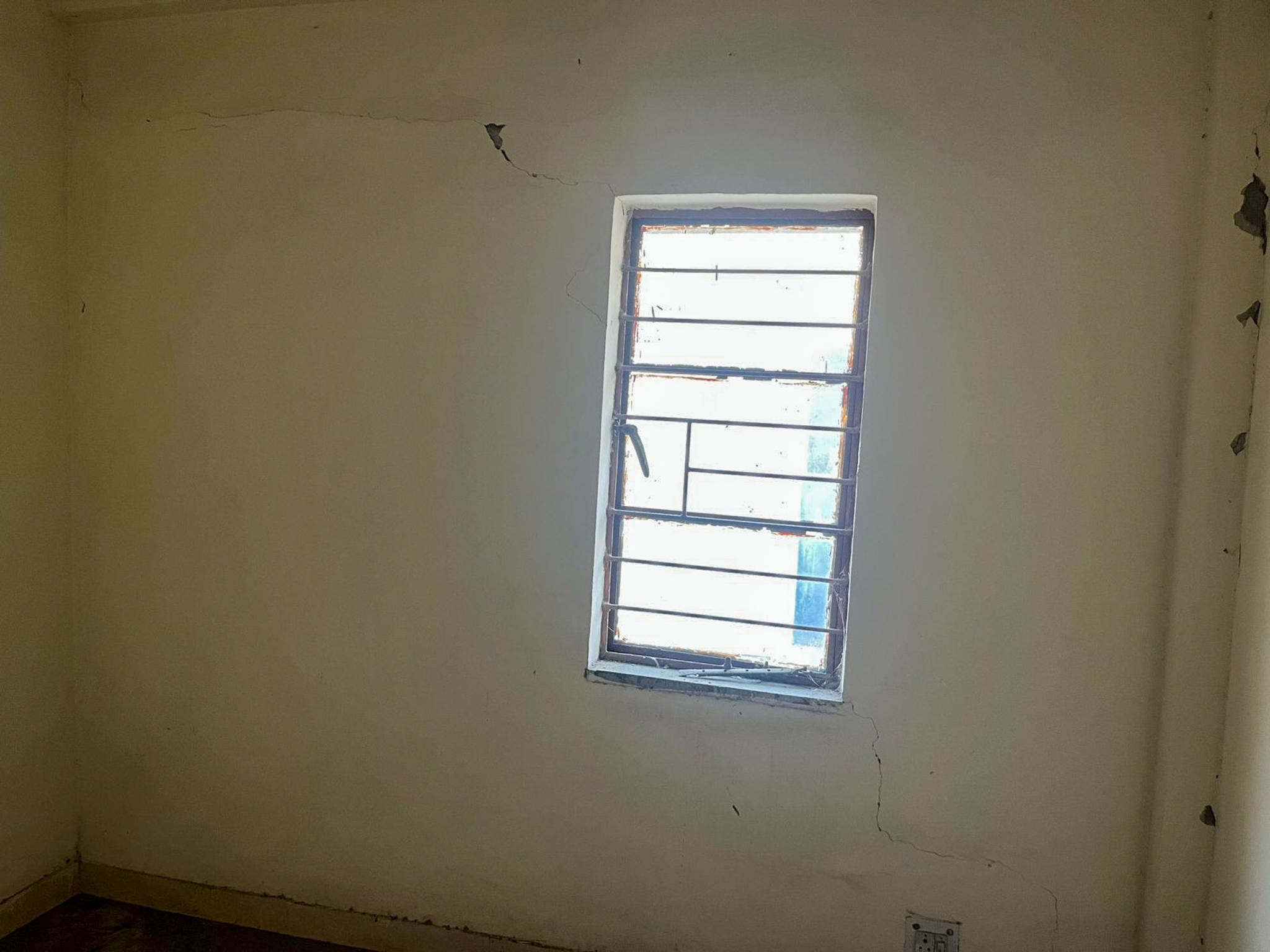 472 square feet Flat for sale in Narela New Delhi — photo 4