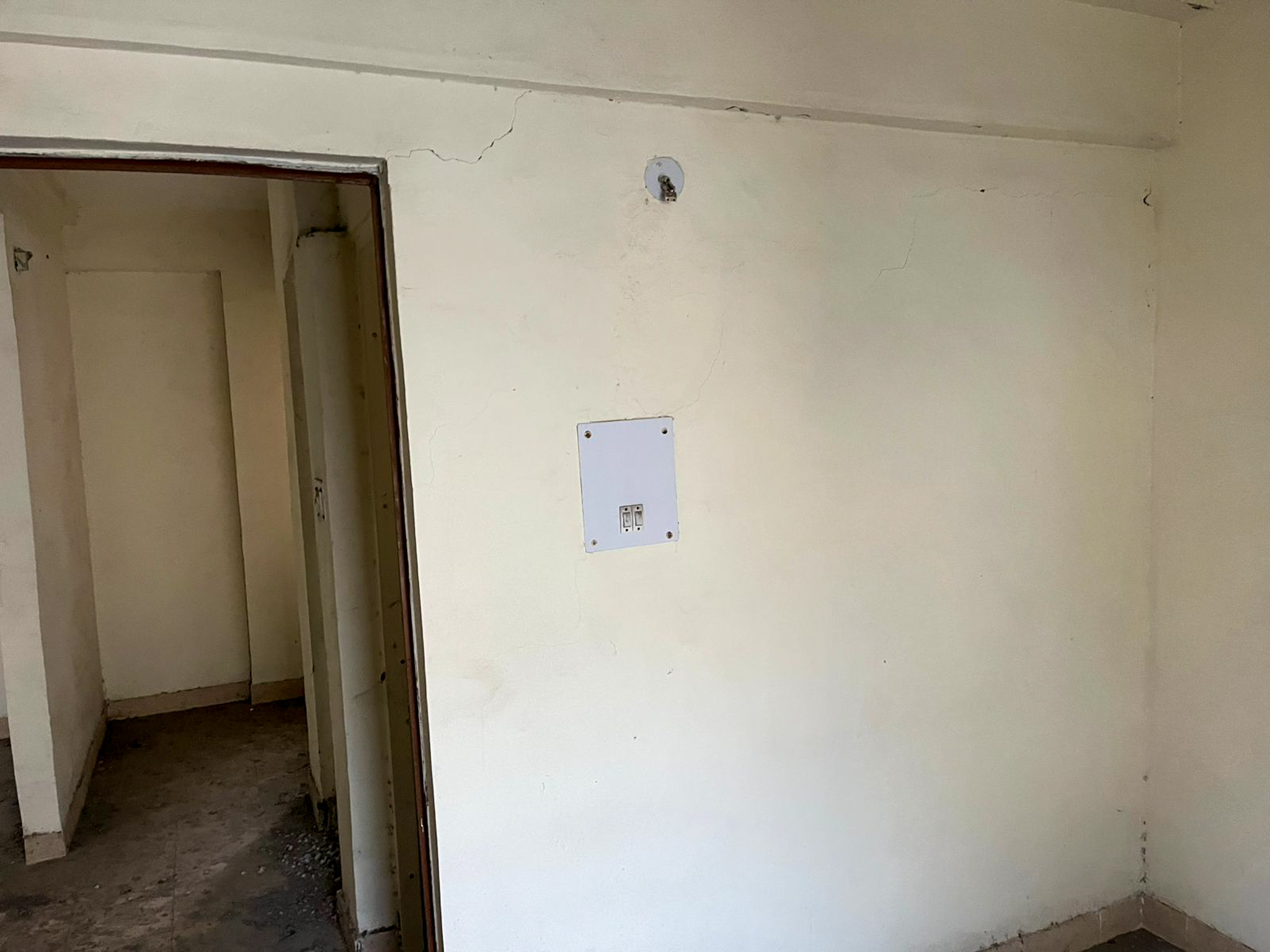 472 square feet Flat for sale in Narela New Delhi — photo 5