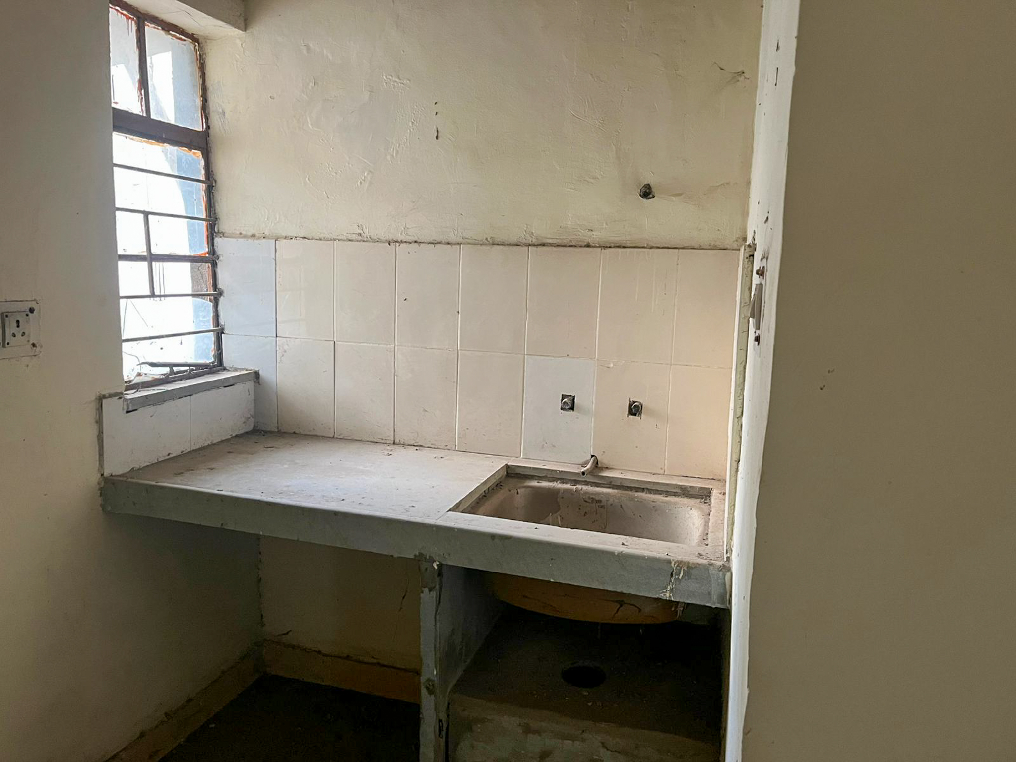 472 square feet Flat for sale in Narela New Delhi — photo 9