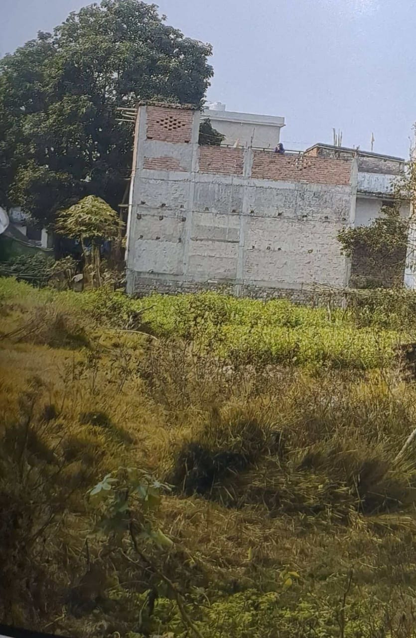 Plot for sale in Nichlaul — photo 2