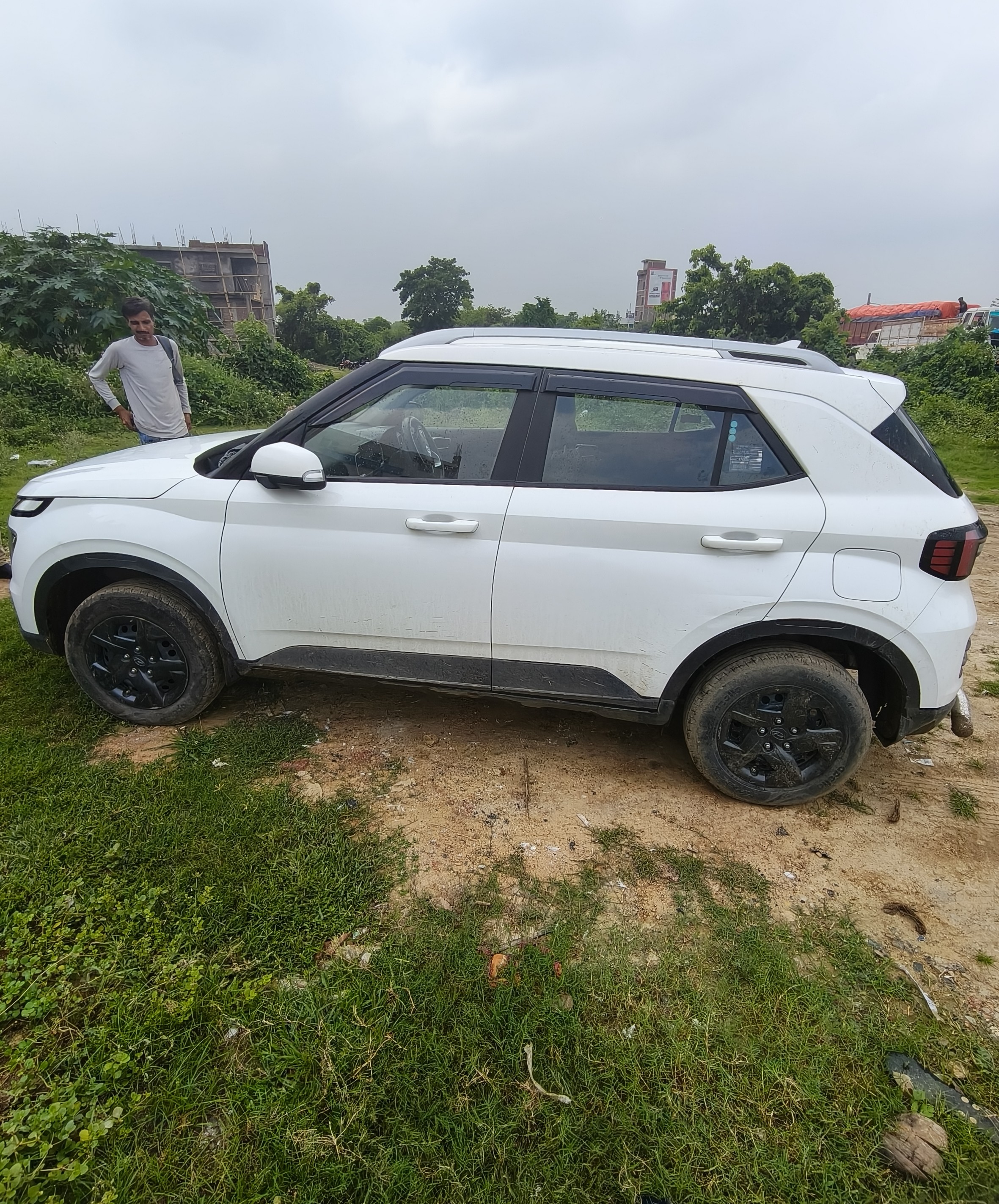 2023 Hyundai Venue S 1.2 Petrol MT Compact SUV 18484 km 3 years for sale in PRK Recovery Agency Bhagalpur — photo 4