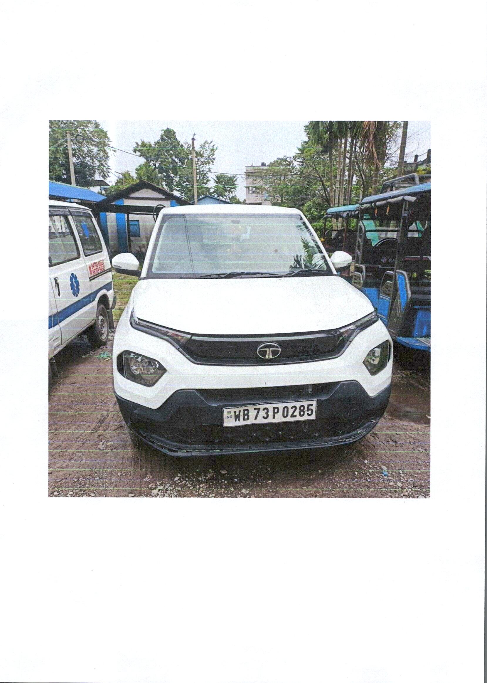 2025 Tata Punch Adventure MT SUV 6556 km 1 year for sale in RACPC SILIGURI Siliguri — photo 2