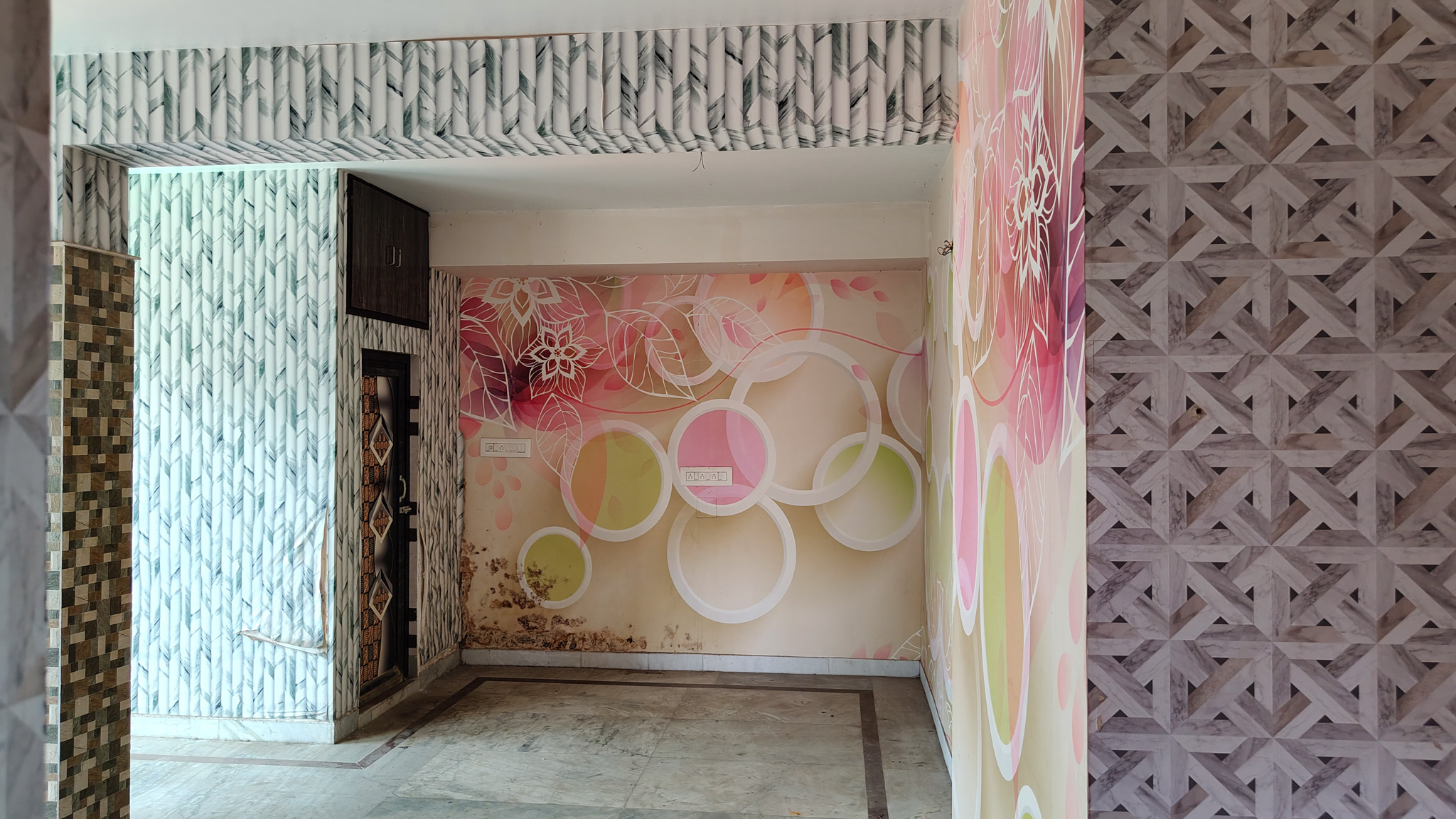 930 square feet Flat for sale in South DumDum Kolkata — photo 3