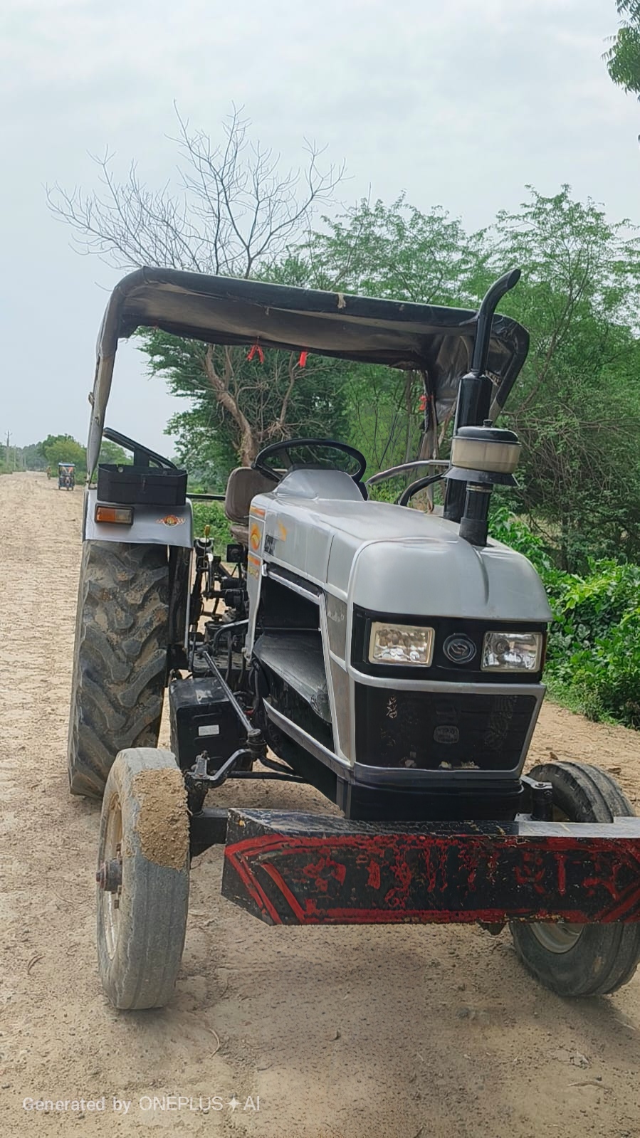 2021 Eicher 333 Super Plus Tractor 50000 km 5 years for sale in MARORAMA SHUKLA PARKING YARD Fatehpur — photo 1