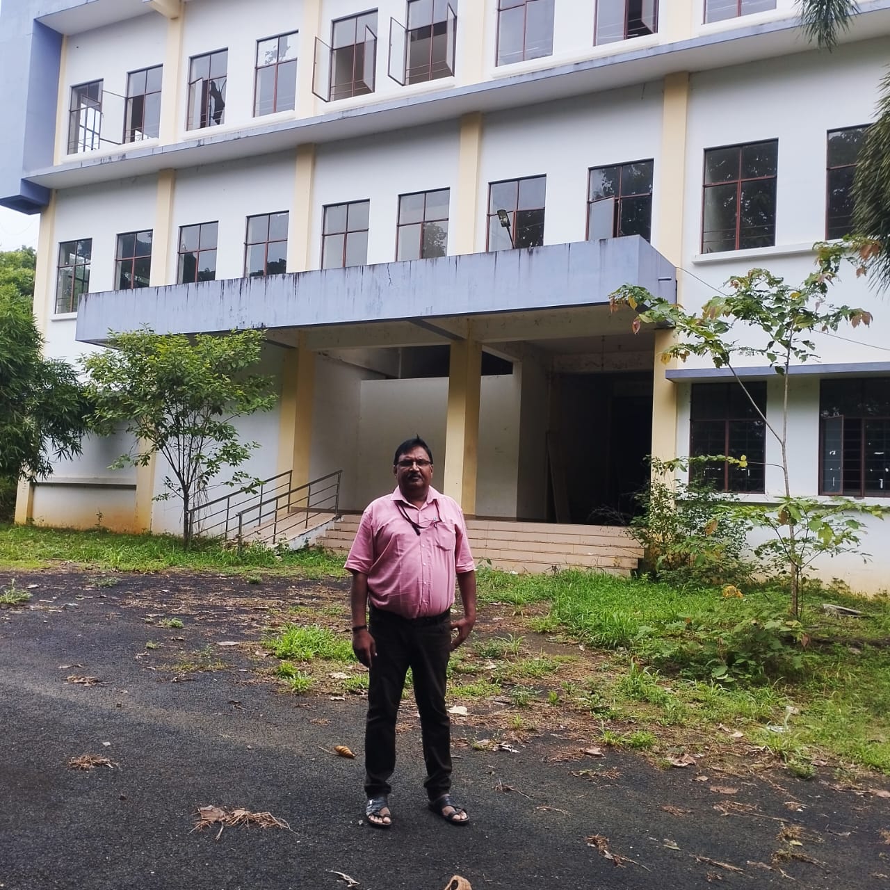 Office for sale in VELLIKULANAGARA VILLAGE, MUKUNDAPURAM TALUK, THRISSUR DISTRICT, MATTATHUR — photo 1