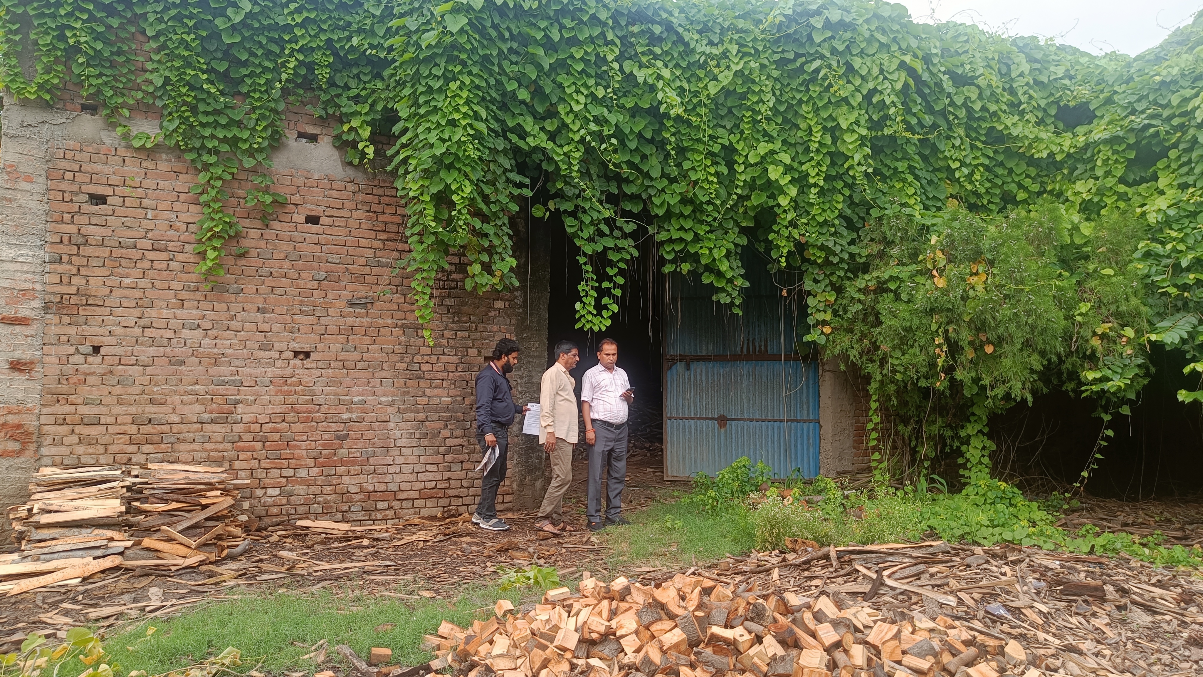 PLOT for sale in Agra — photo 1