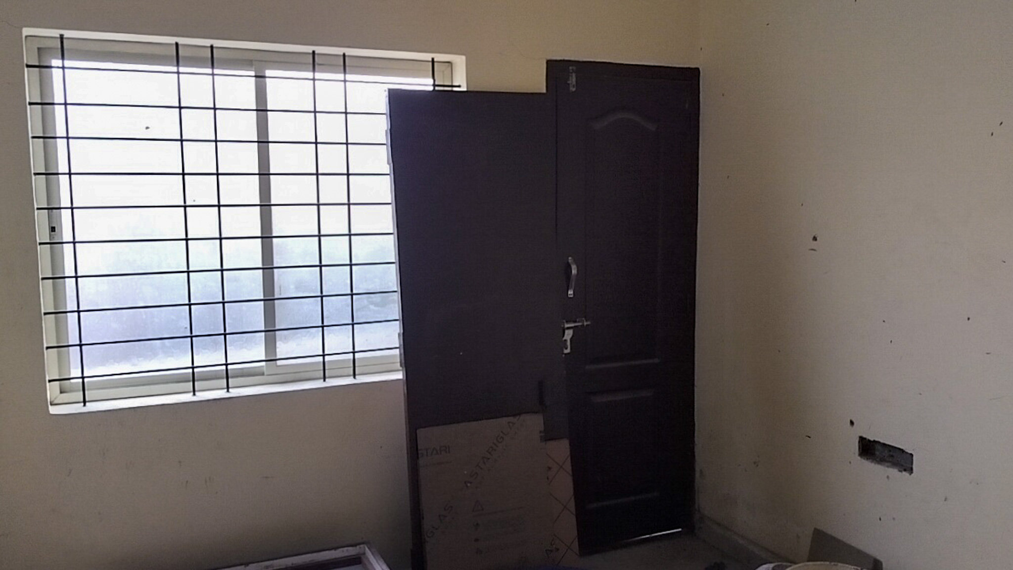Flat for sale in 9TH MAIN ROAD, 5TH CROSS, NEAR SWIMMING POOL, CHINNAYAPALYA, LAKKASANDRA EXTENSION, BANGALORE Bengaluru — photo 1