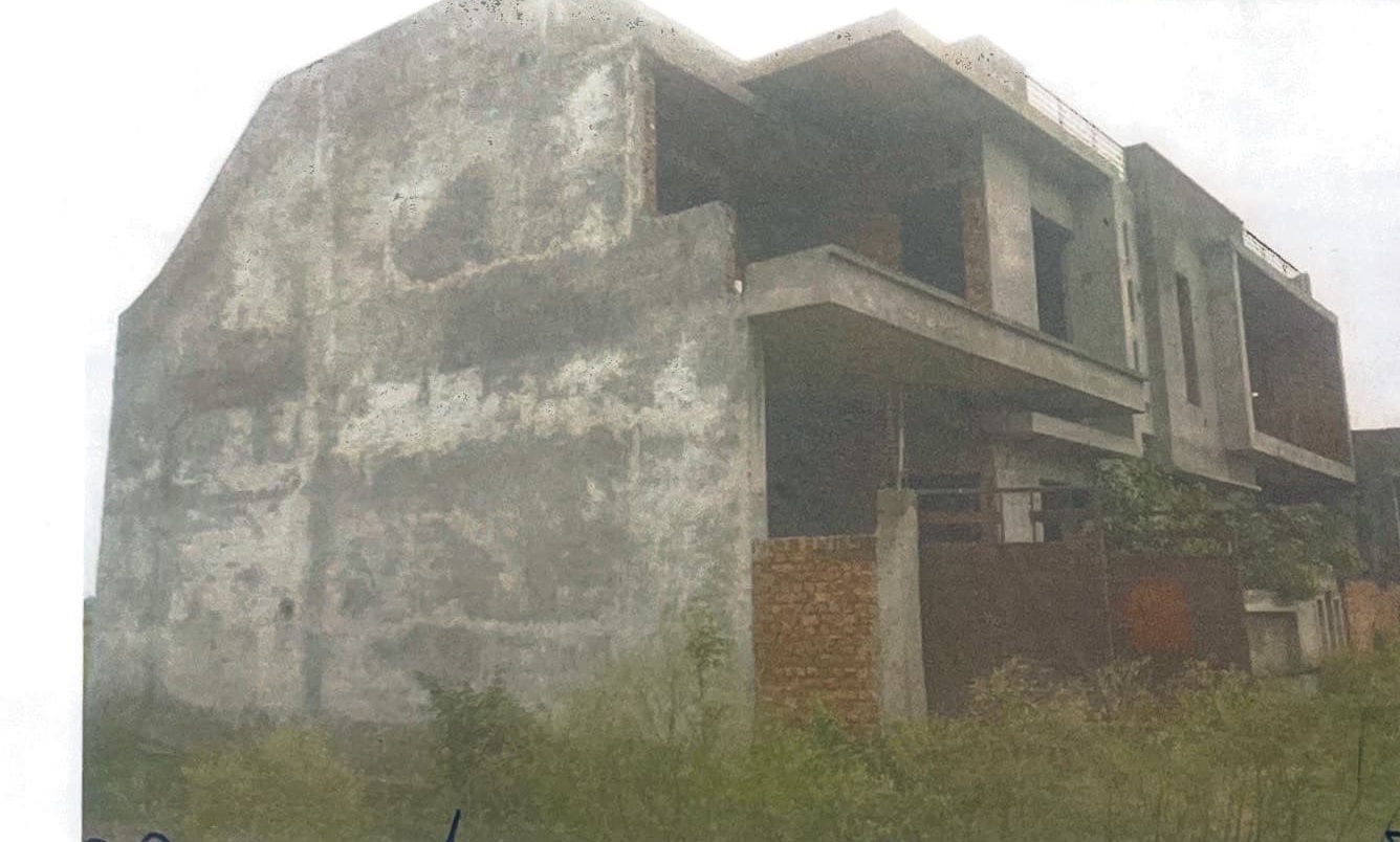 300 square yard Individual House for sale in Amritsar — photo 1
