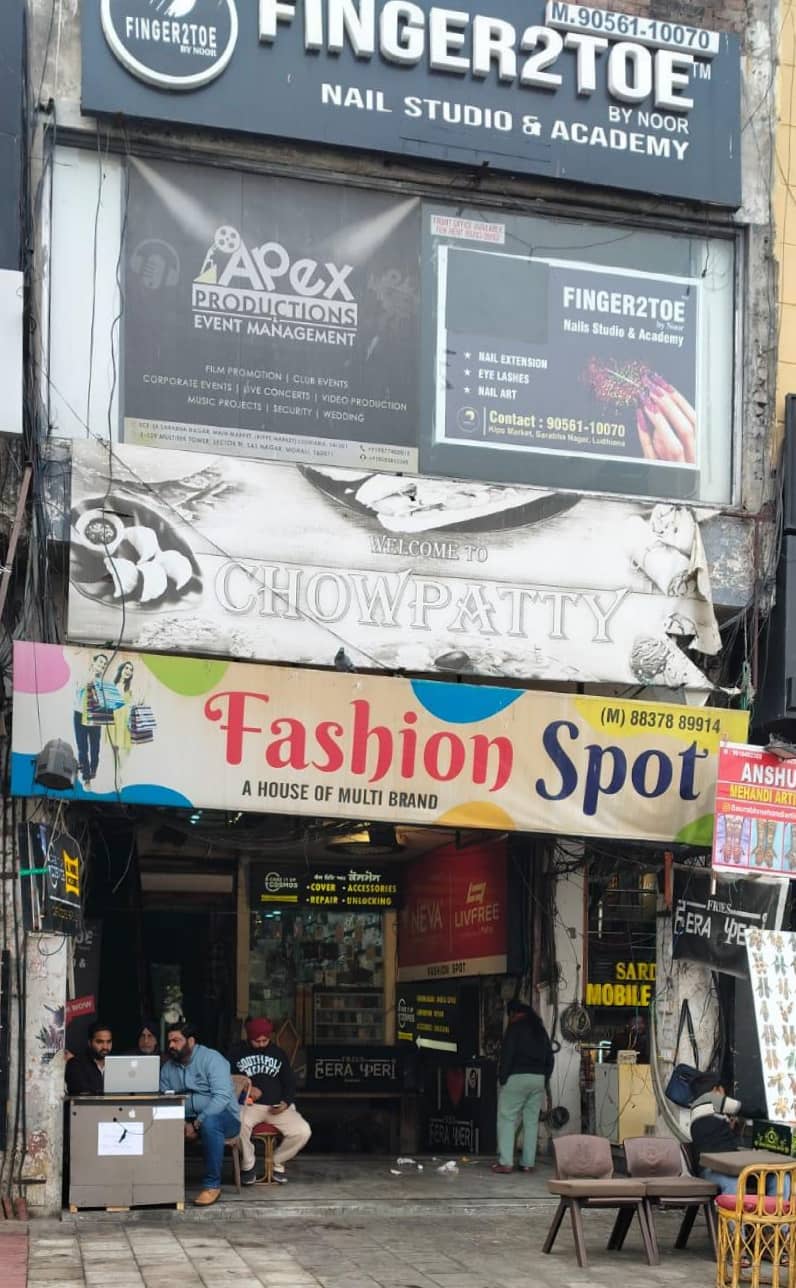 1900 square feet Shops for sale in sarabha Nagar Ludhiana — photo 1