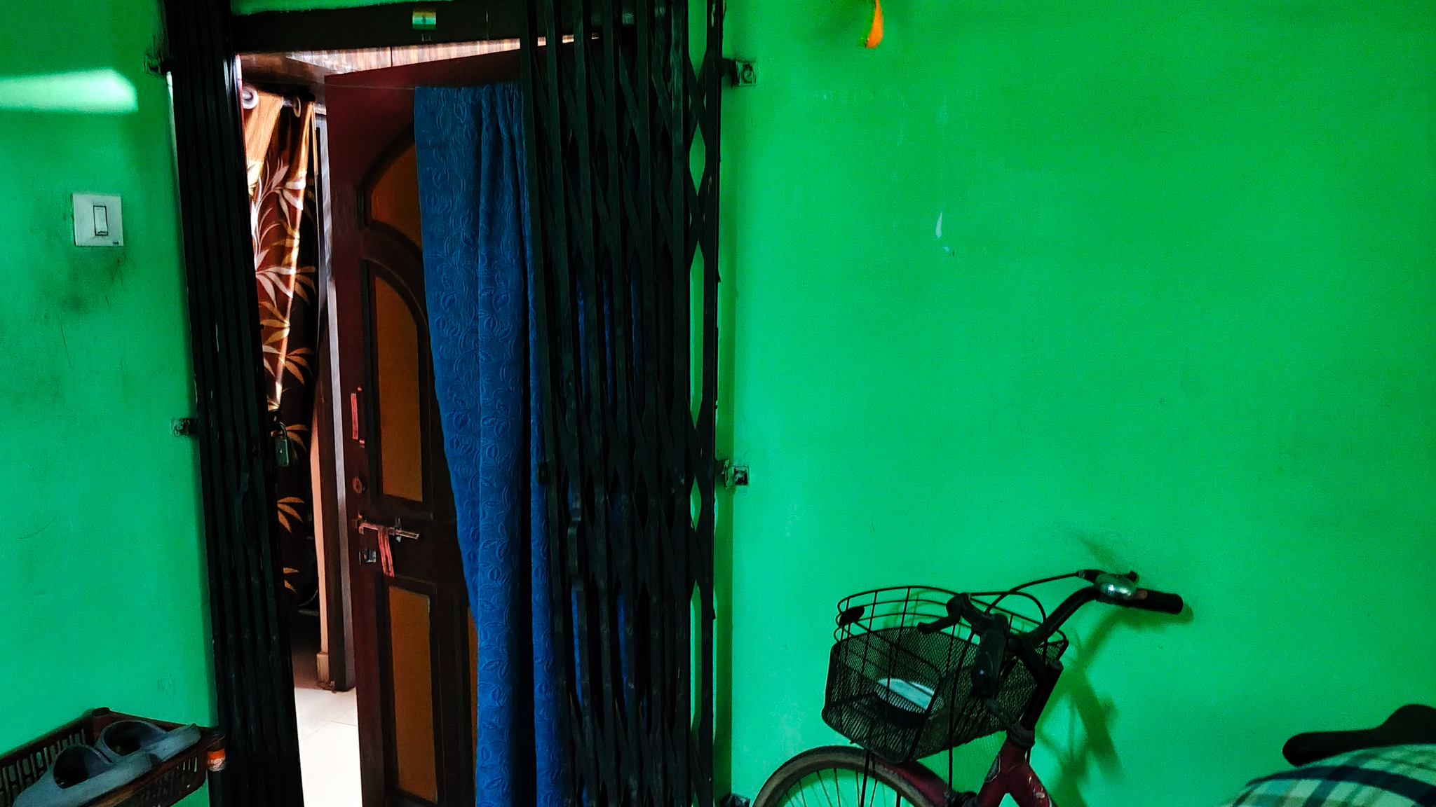 2 BHK Flat for sale in SALKIA Howrah — photo 9