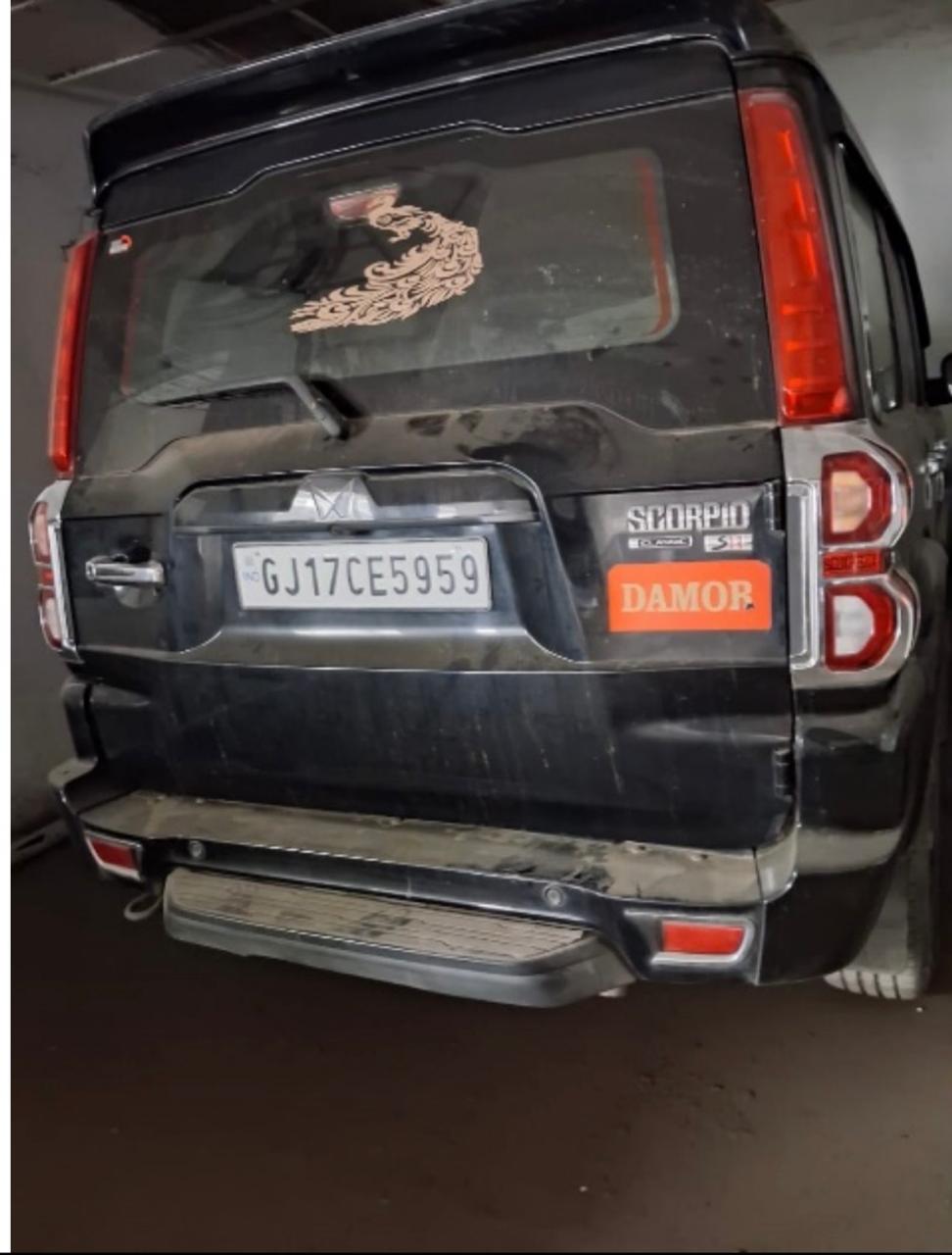 2023 Mahindra Scorpio / Scorpio Classic S11 SUV 50000 km 2 years for sale in BROADWAY VENTURE Vadodara — photo 3