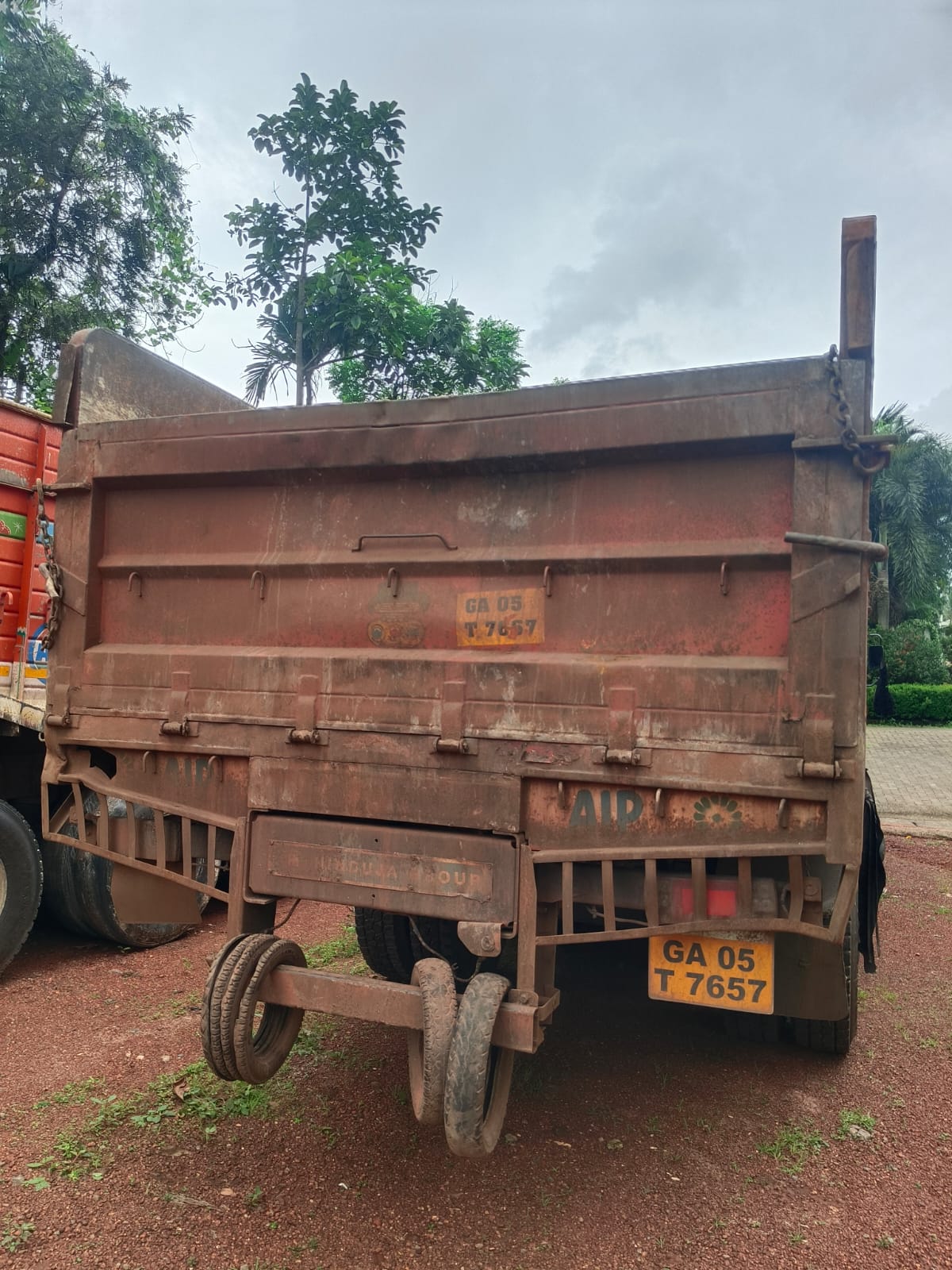 2024 Ashok Leyland AVTR 4825 10x2 CBC Truck 116659 km 2 years for sale in Mary Hill Yard Mangaluru — photo 3