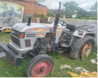 2016 Eicher 333 Super Plus Tractor 1655 km 10 years for sale in KRISHNA KUMAR SINGH Amlai — photo 3
