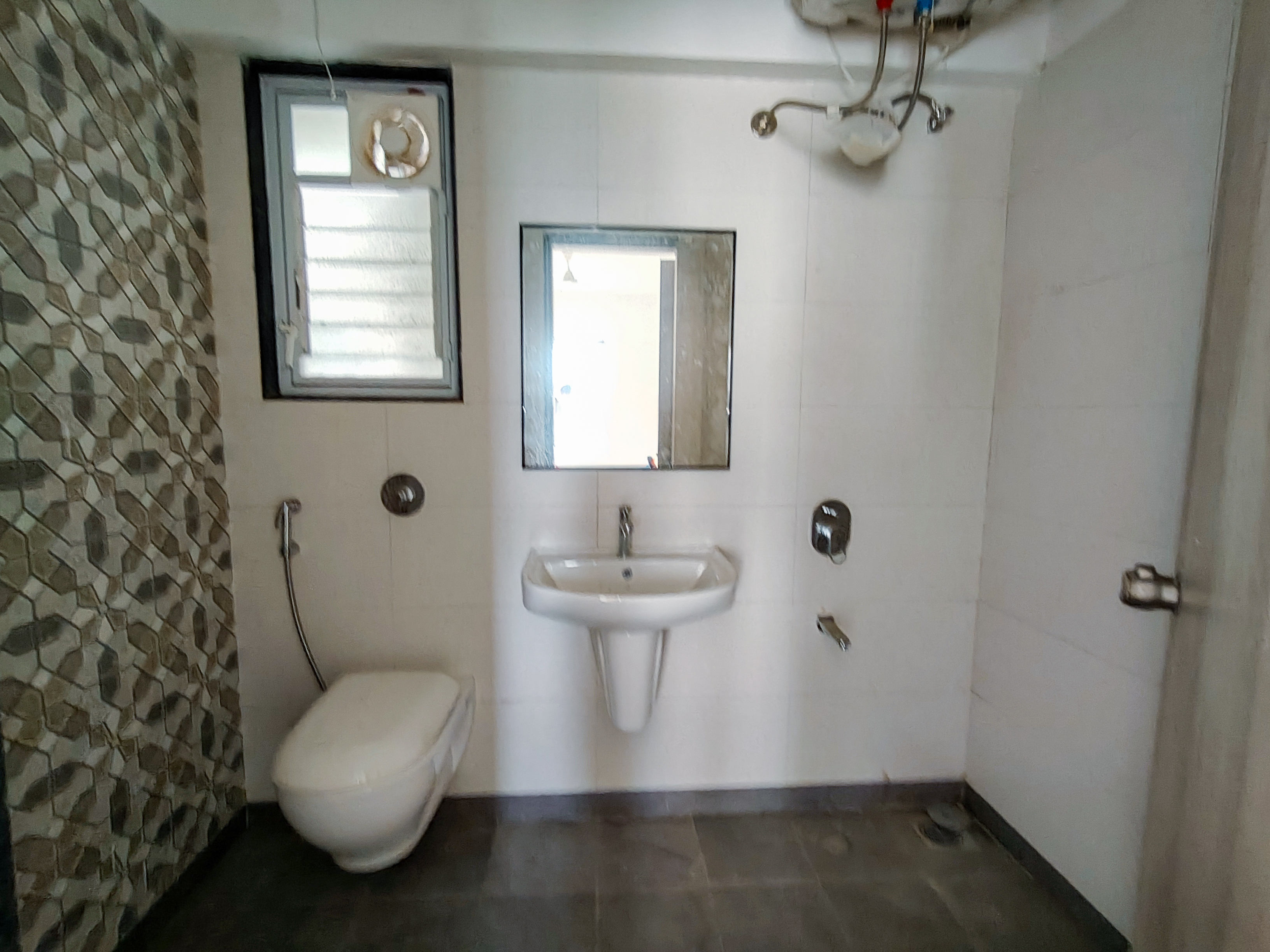 2 BHK Flat for sale in Venkatesh Graffiti Glover, Lonkar Nagar, Manjari Road, Village Mundhawa, Tal Haveli, Dist. Pune 411036 Pune — photo 11
