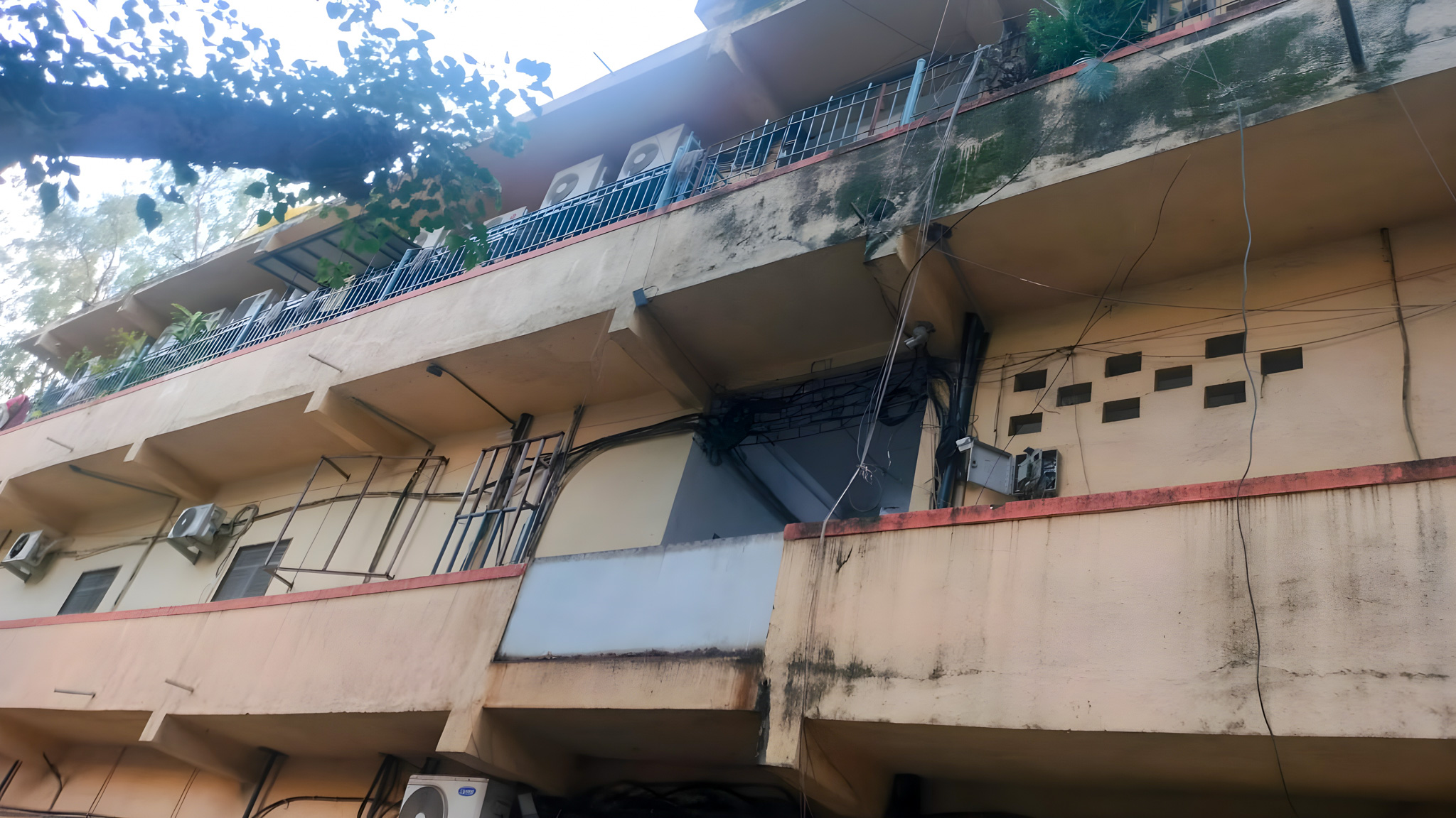 1000 square feet Office for sale in Mumbai Mumbai — photo 1