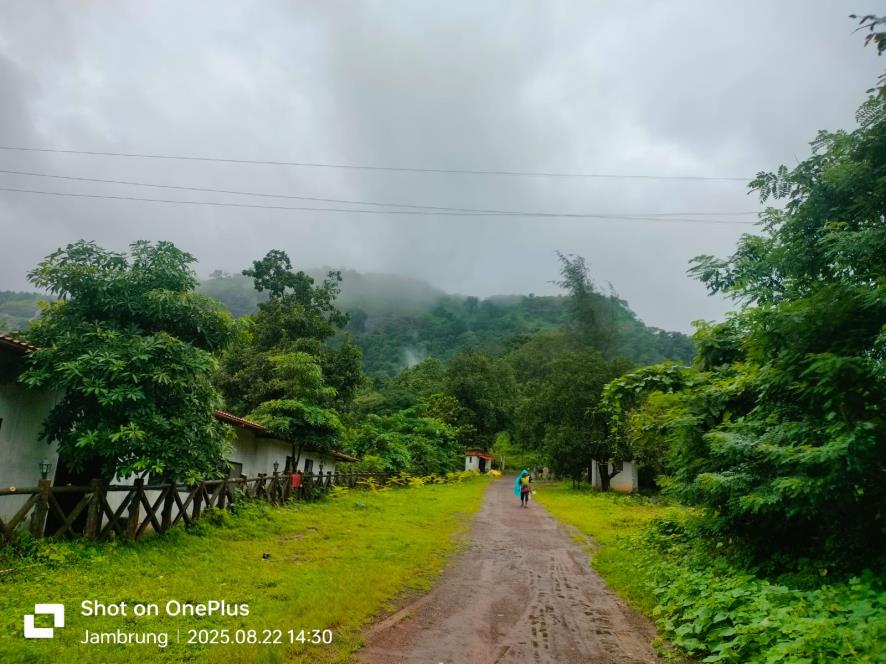 Bungalow for sale in Village Jambrung Karjat — photo 2